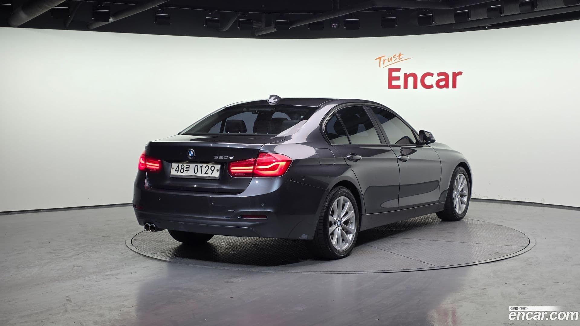 Main__Slider__Photo:3-Series BMW 2016.8-1