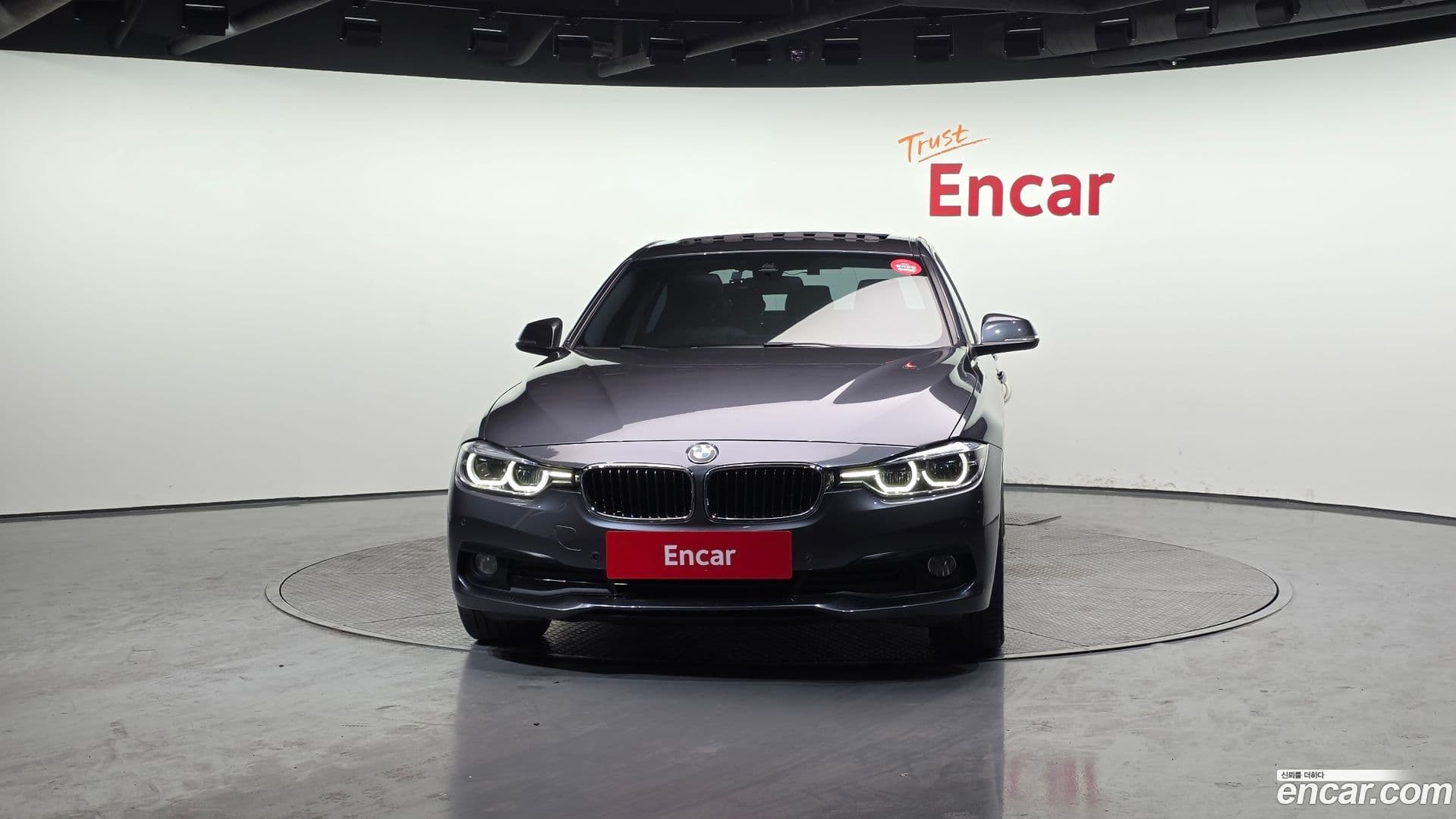 Main__Slider__Photo:3-Series BMW 2016.8-2