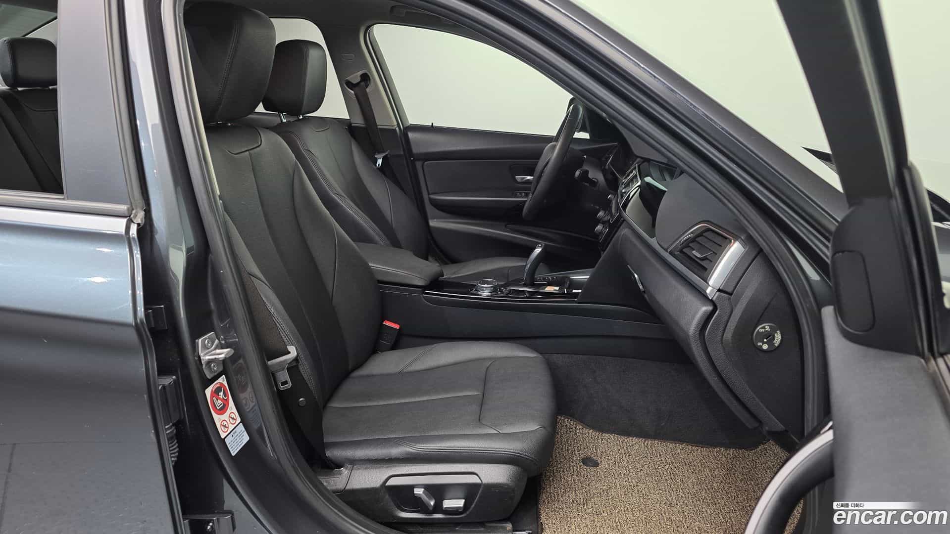 3-Series BMW 2016.8-INNER-010