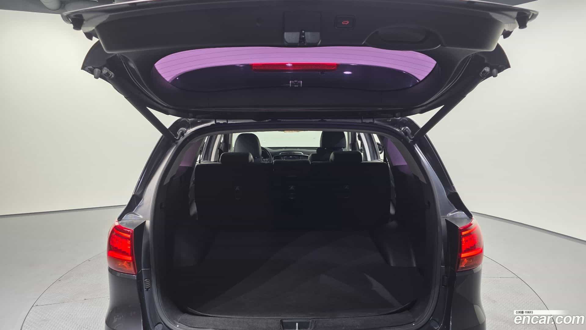 Sorento Kia 2018.6-OPTION-024