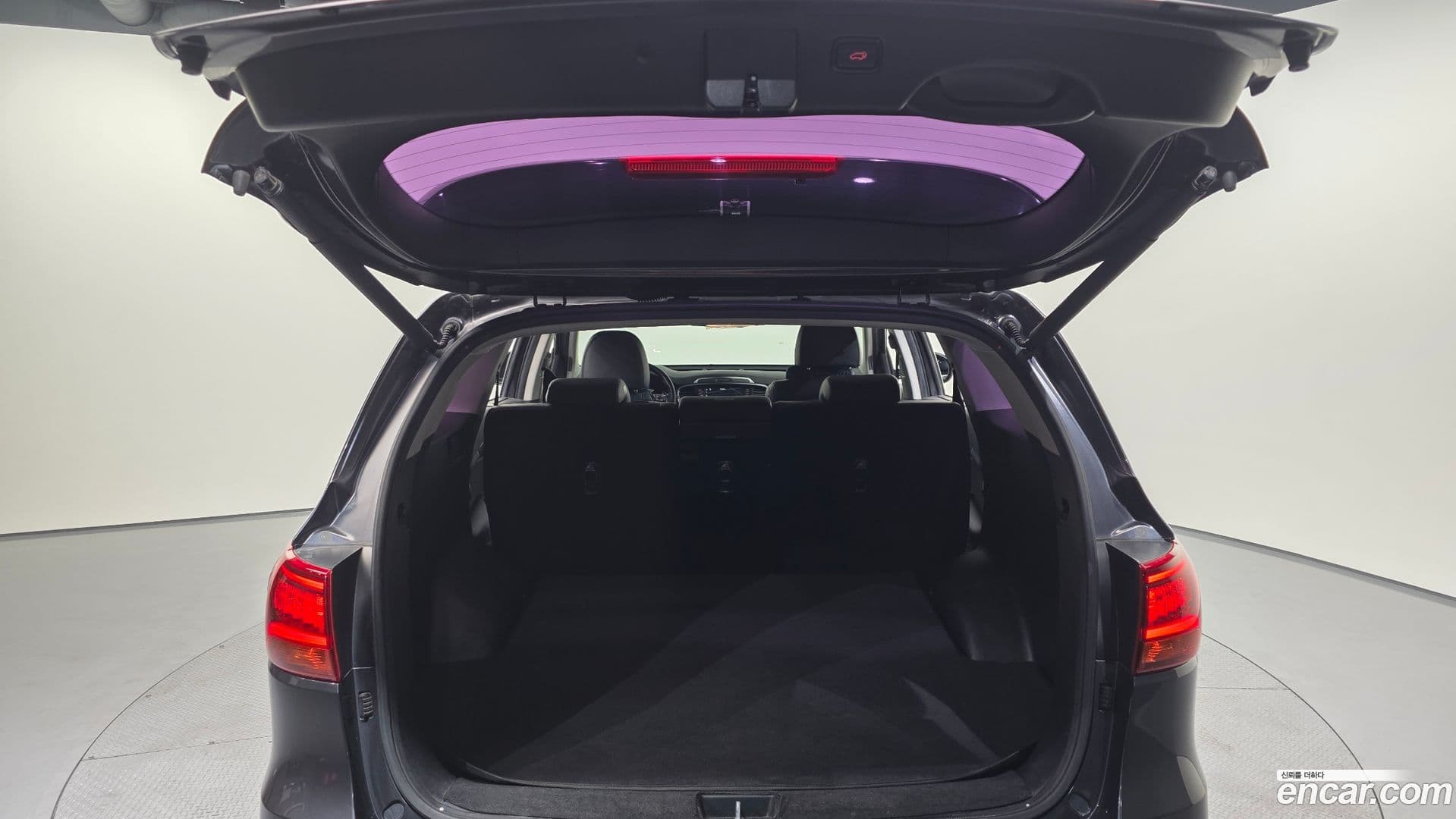 Main__Slider__Photo:Sorento Kia 2018.6-19