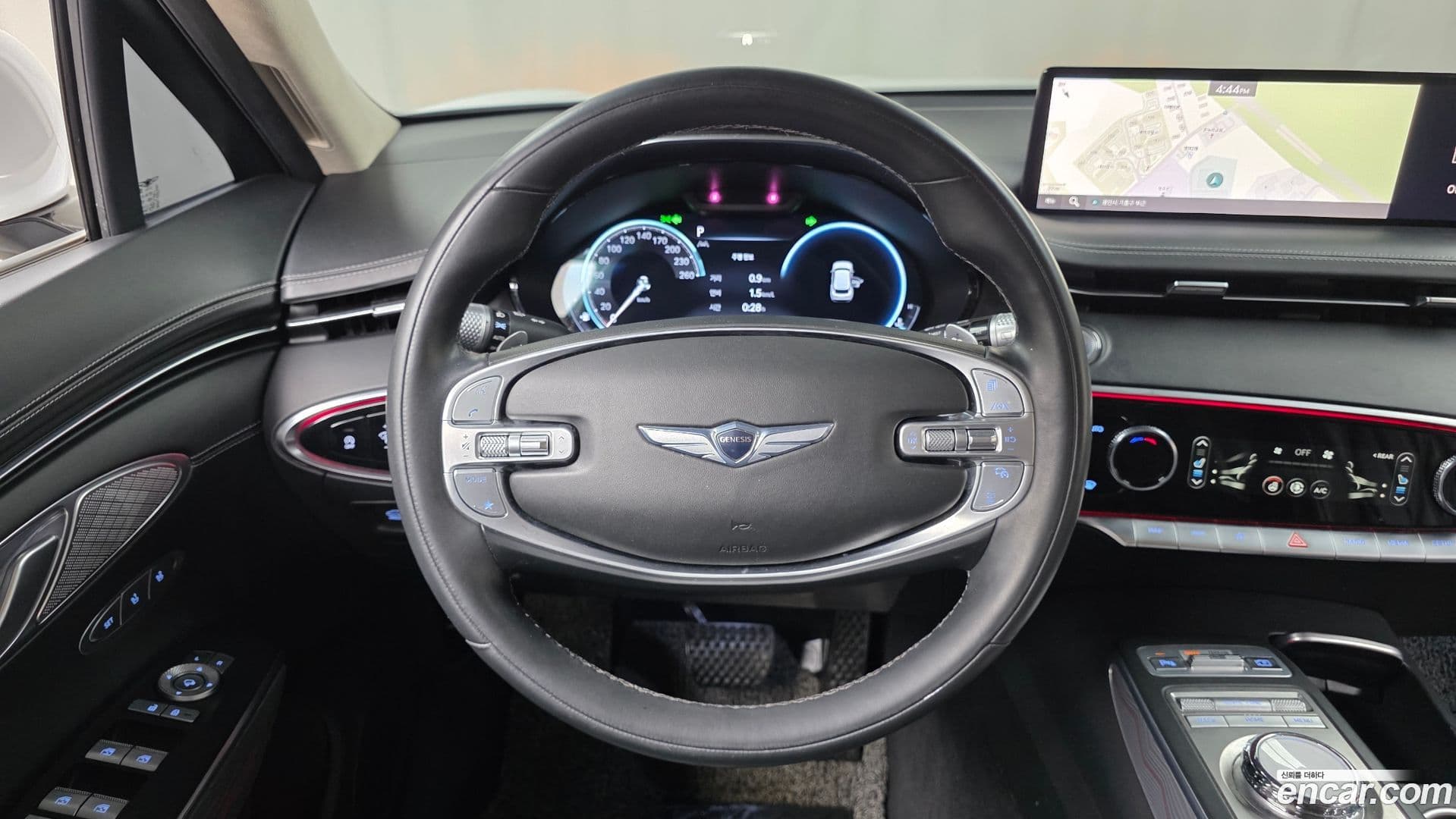 Main__Slider__Photo:GV70 Genesis 2021.1-12