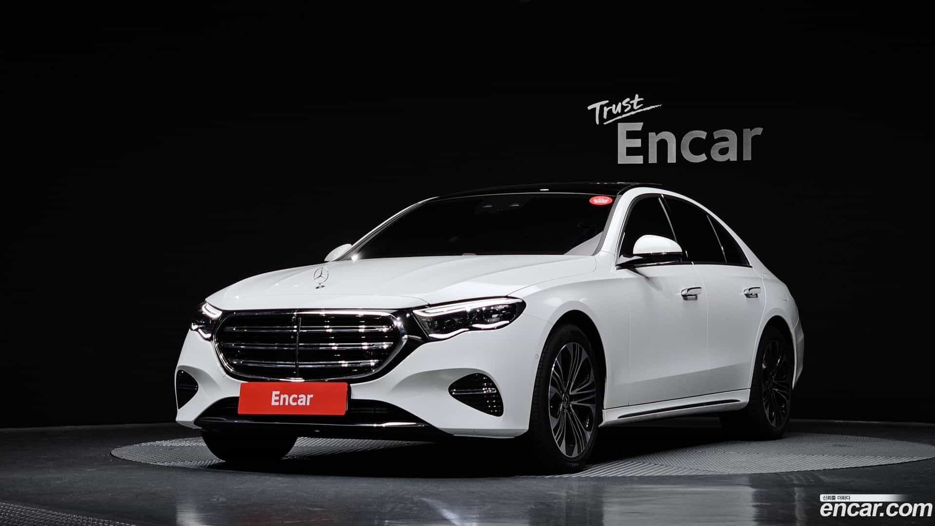 E-Class Mercedes-Benz 2025.7-OUTER-001