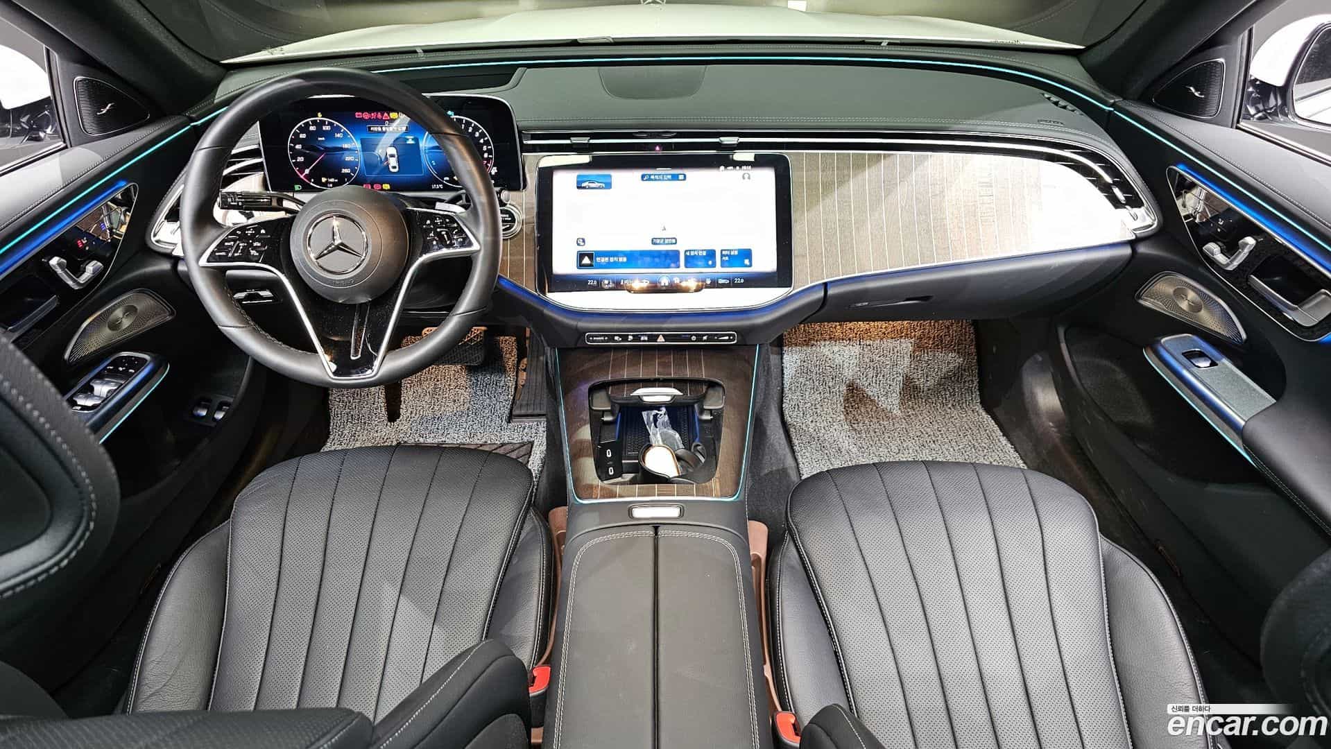 E-Class Mercedes-Benz 2025.7-INNER-007