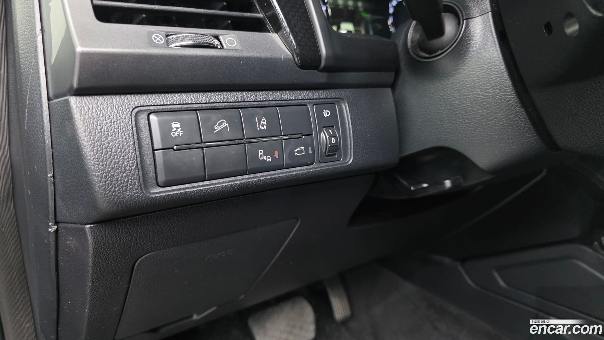 Main__Slider__Photo:Rexton KG_Mobility_Ssangyong 2021.10-12