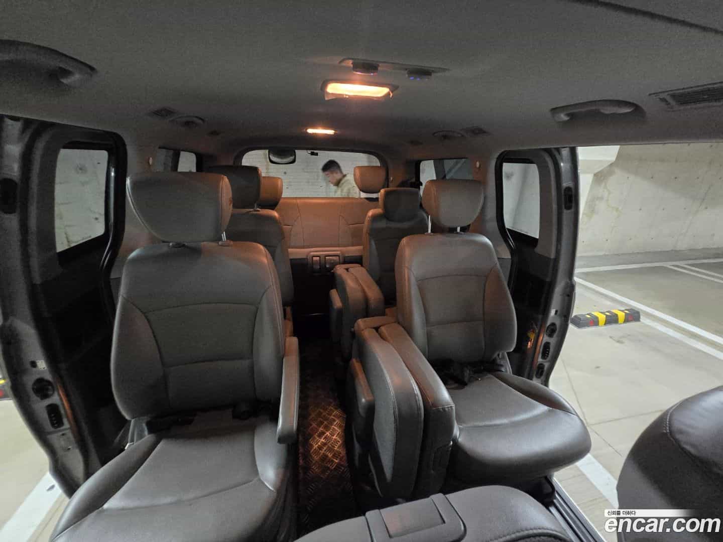 Starex Hyundai 2019.9-OPTION-016