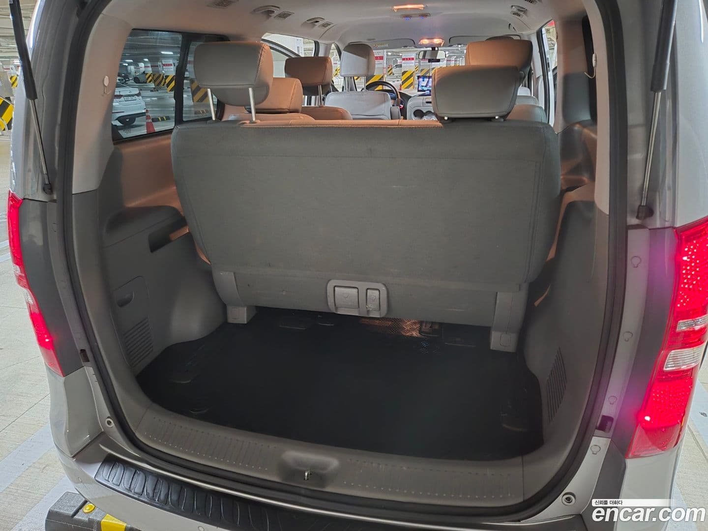 Main__Slider__Photo:Starex Hyundai 2019.9-12