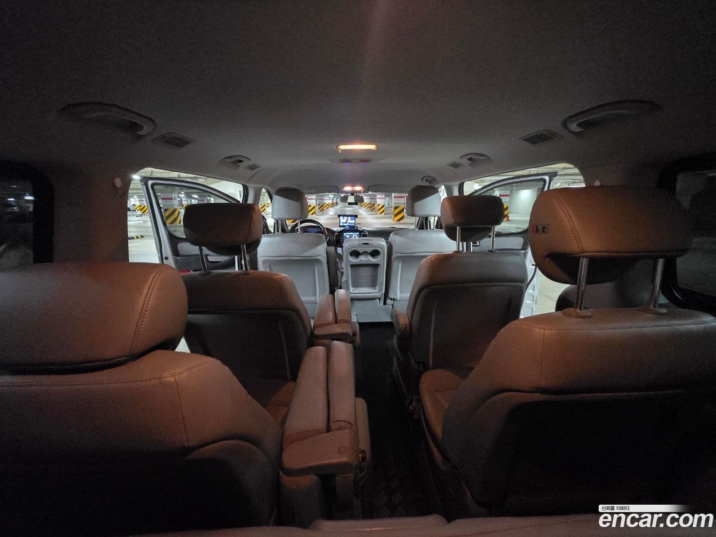 Main__Slider__Photo:Starex Hyundai 2019.9-13