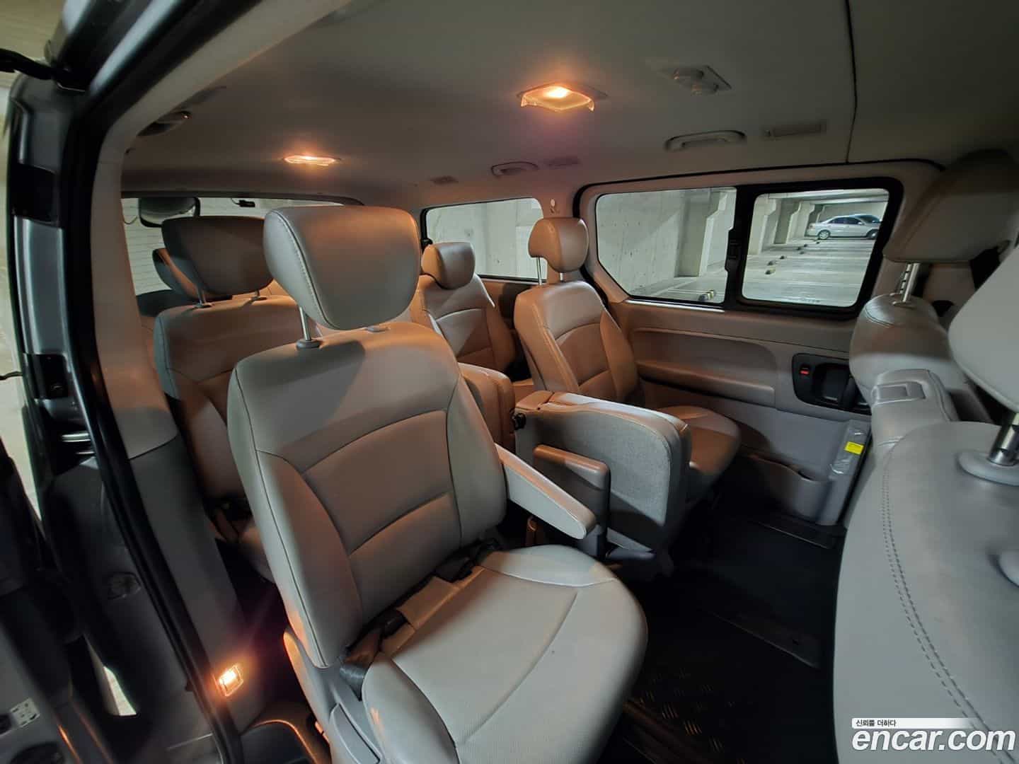 Starex Hyundai 2019.9-OPTION-019