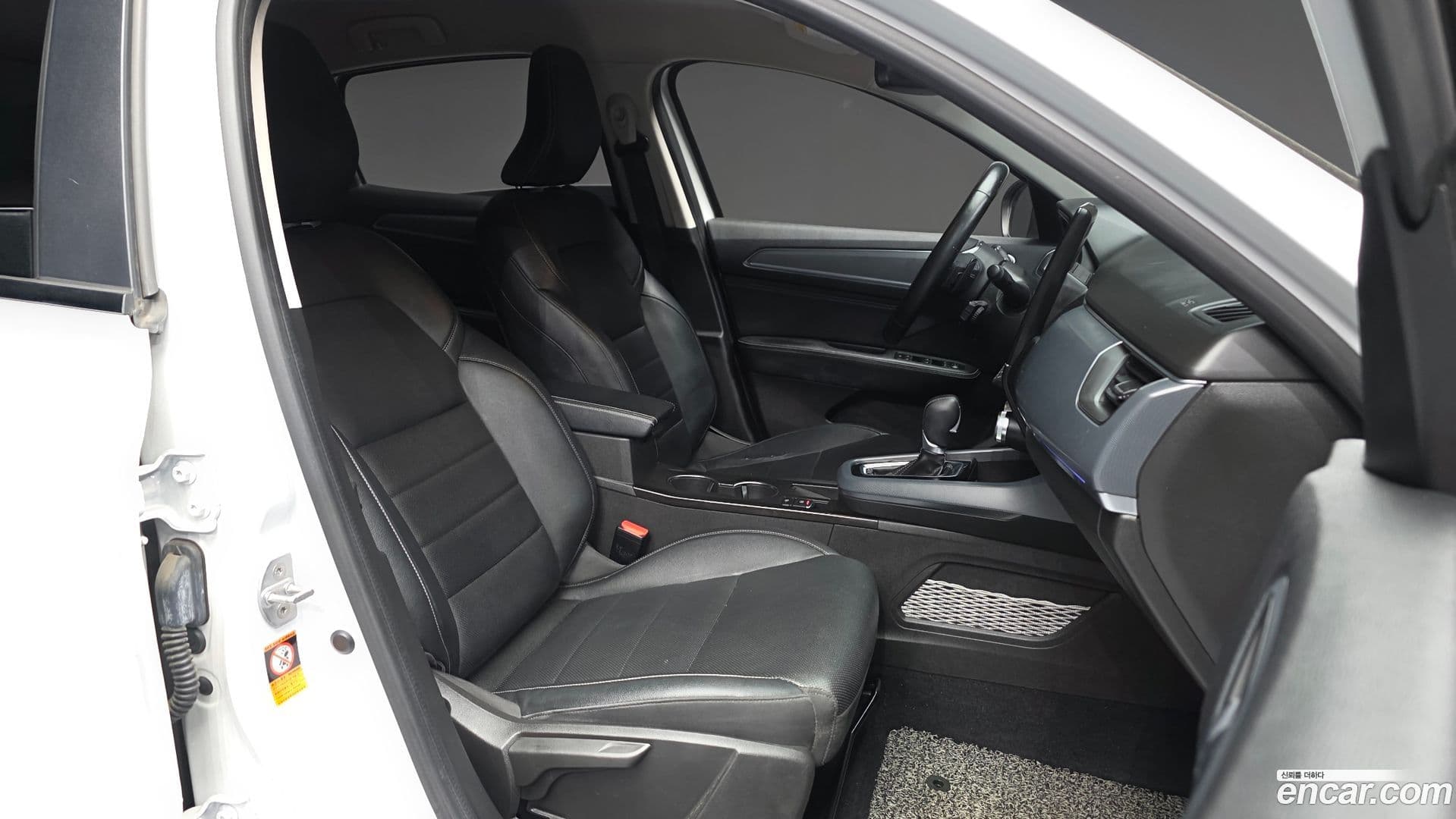 Main__Slider__Photo:XM3 Renault-KoreaSamsung 2020.5-10