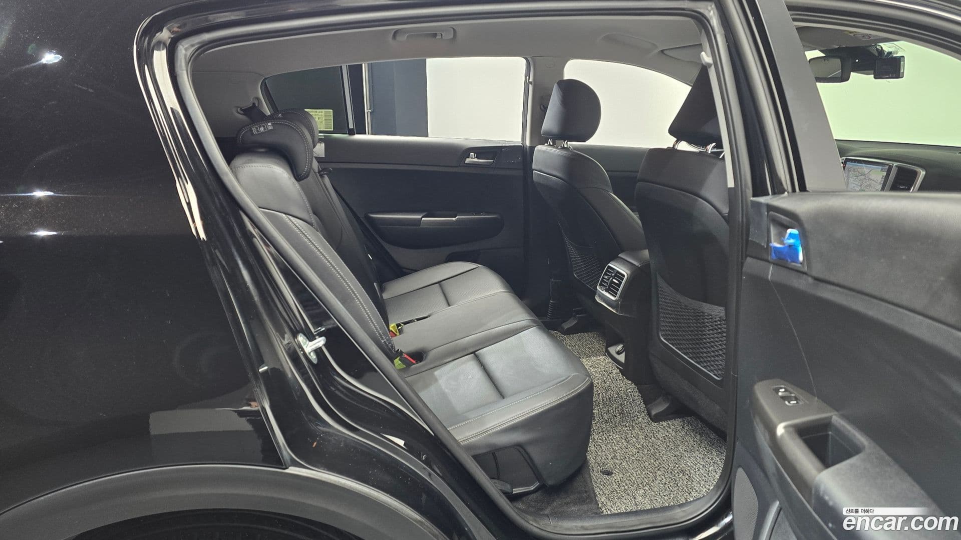 Main__Slider__Photo:Sportage Kia 2021.1-11