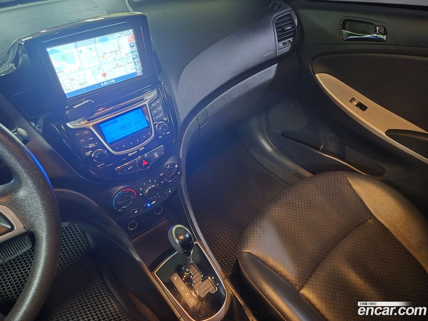 Main__Slider__Photo:Accent Hyundai 2011.6-9