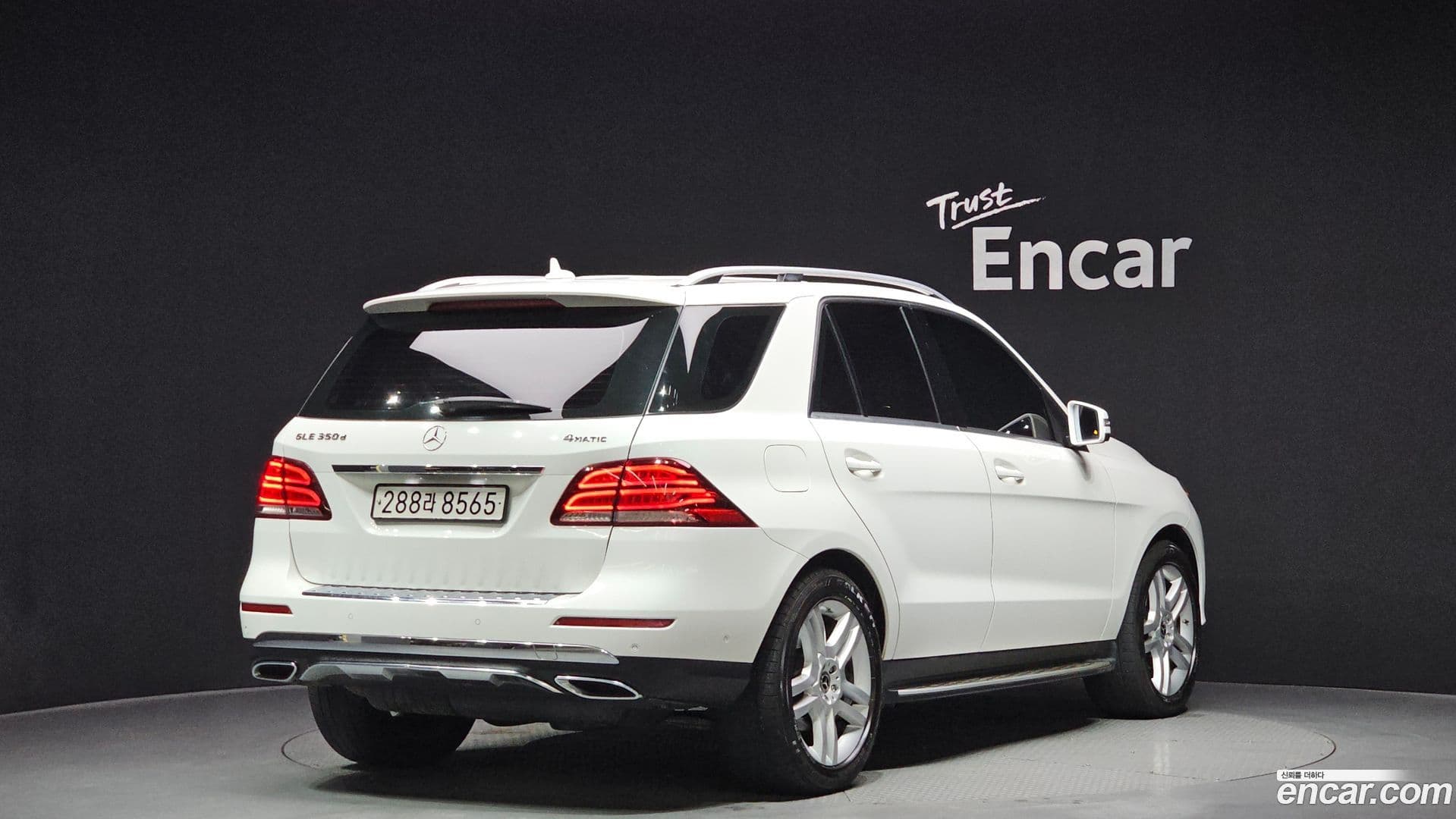 Main__Slider__Photo:GLE-Class Mercedes-Benz 2018.8-1