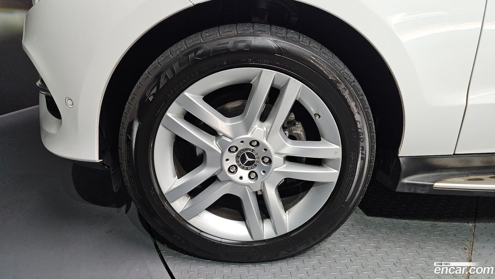 Main__Slider__Photo:GLE-Class Mercedes-Benz 2018.8-4