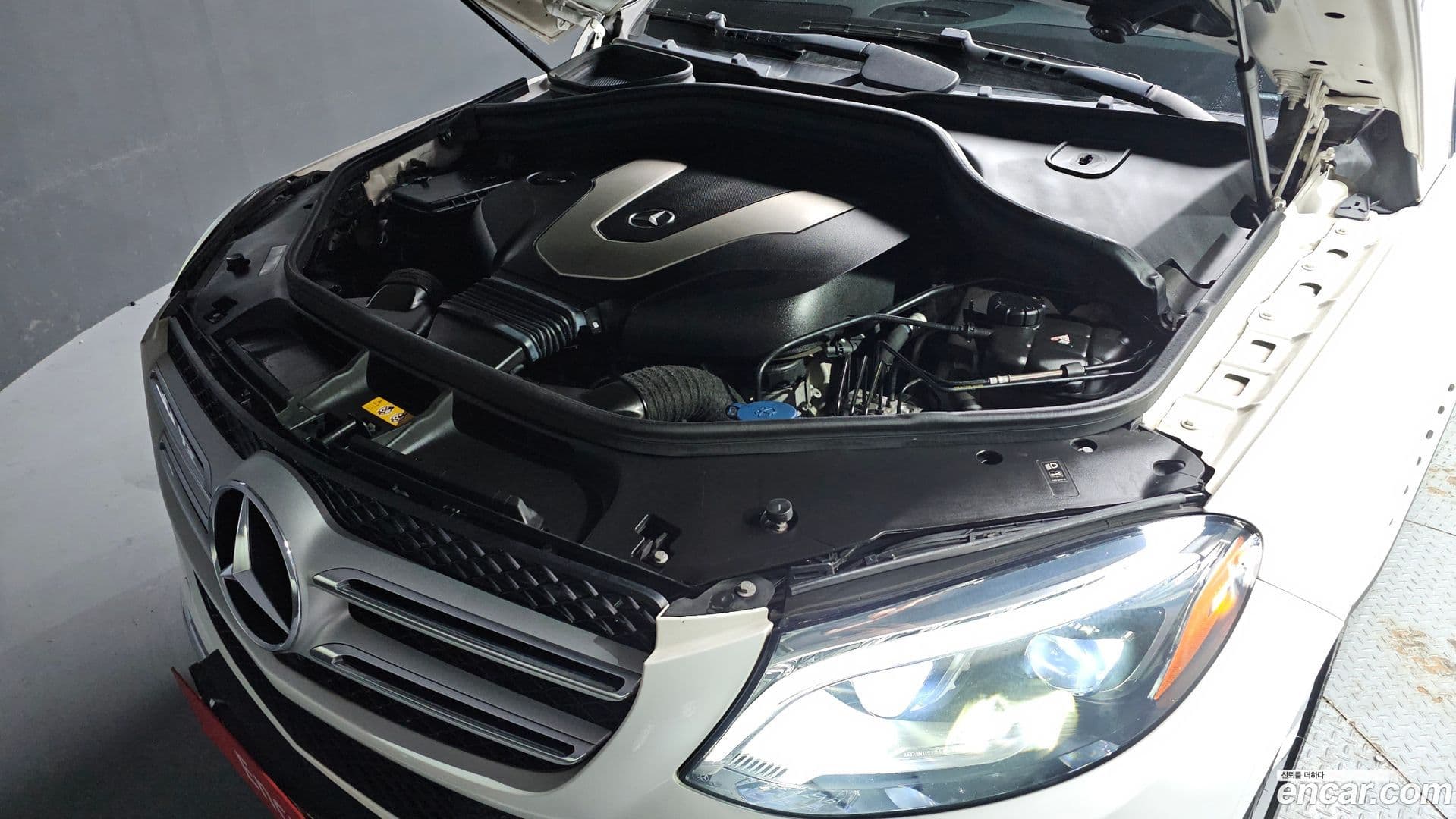 Main__Slider__Photo:GLE-Class Mercedes-Benz 2018.8-5