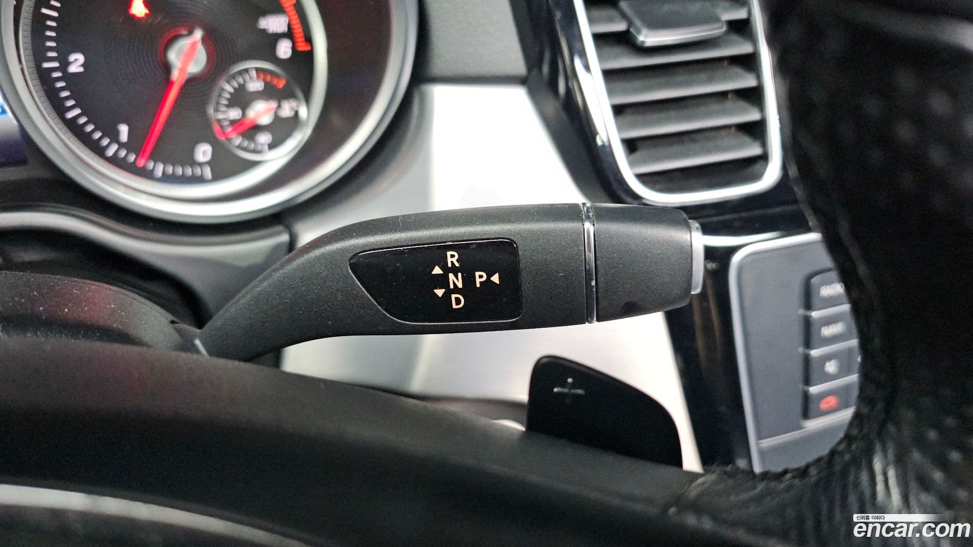 Main__Slider__Photo:GLE-Class Mercedes-Benz 2018.8-8