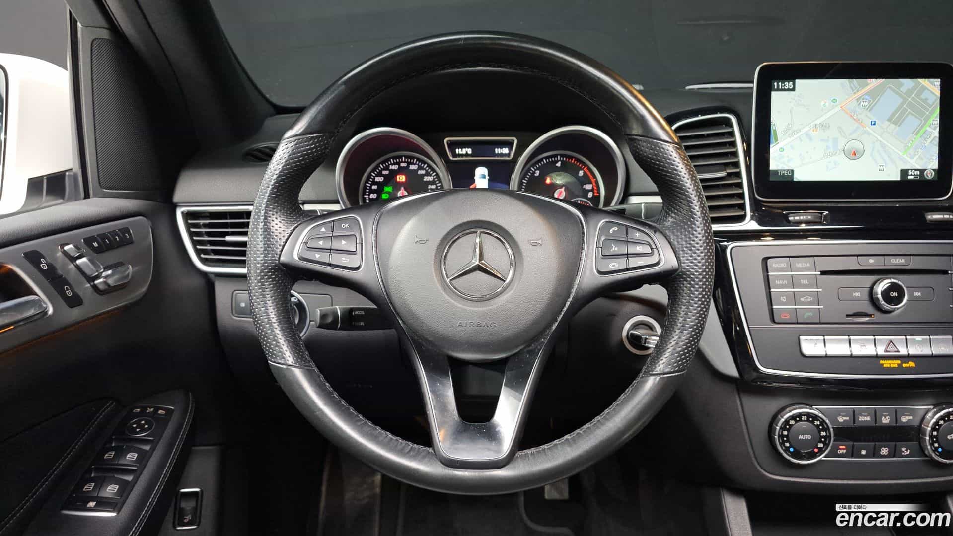 GLE-Class Mercedes-Benz 2018.8-OPTION-015