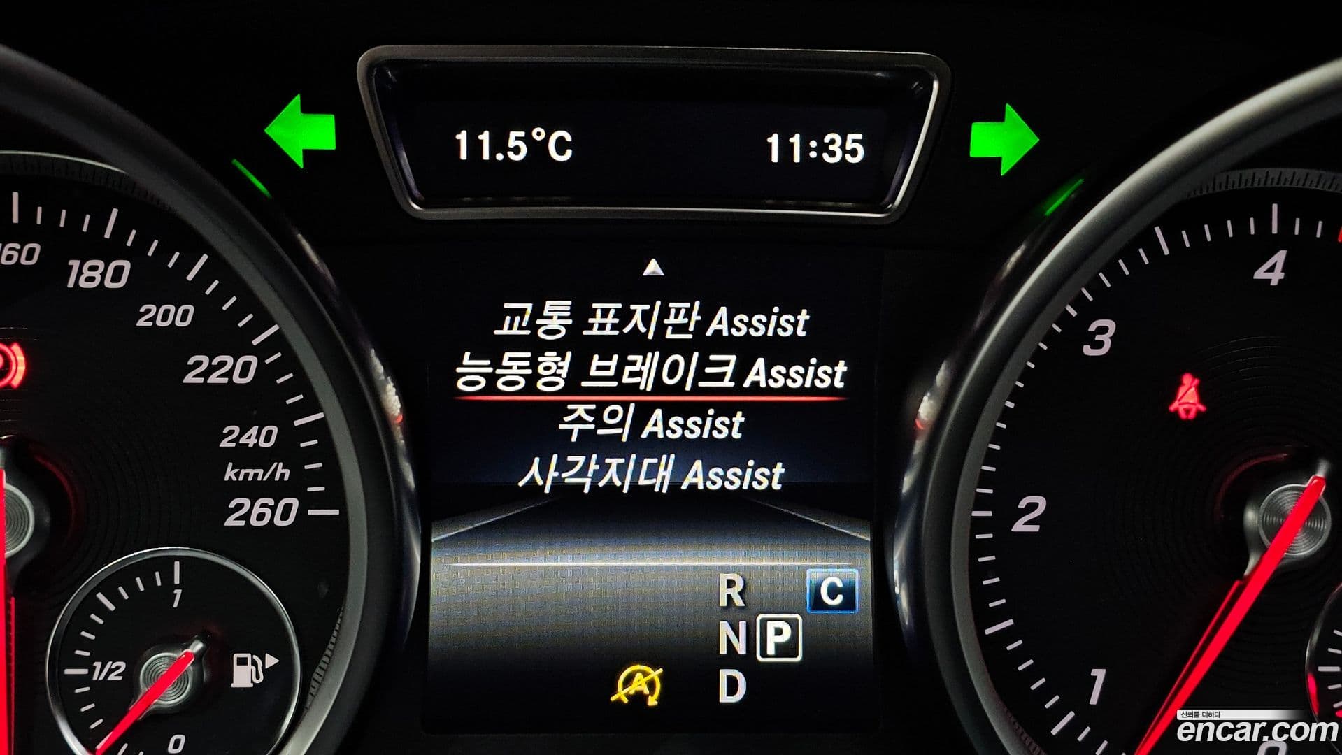 Main__Slider__Photo:GLE-Class Mercedes-Benz 2018.8-13