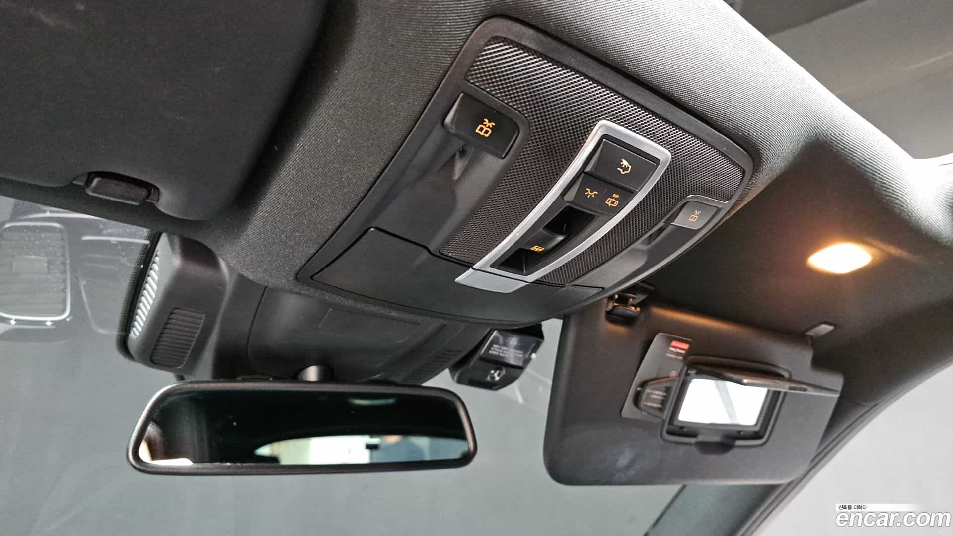 GLE-Class Mercedes-Benz 2018.8-OPTION-020