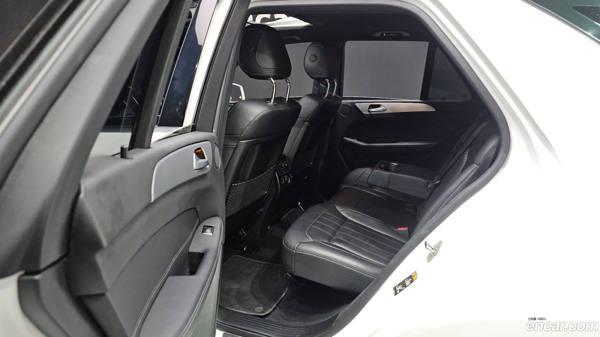 Main__Slider__Photo:GLE-Class Mercedes-Benz 2018.8-18