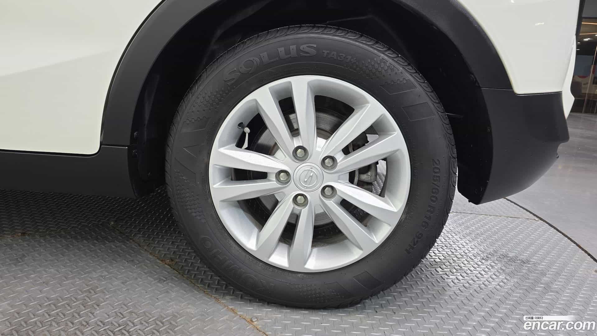 TIBOLI KG_Mobility_Ssangyong 2016.1-OUTER-005