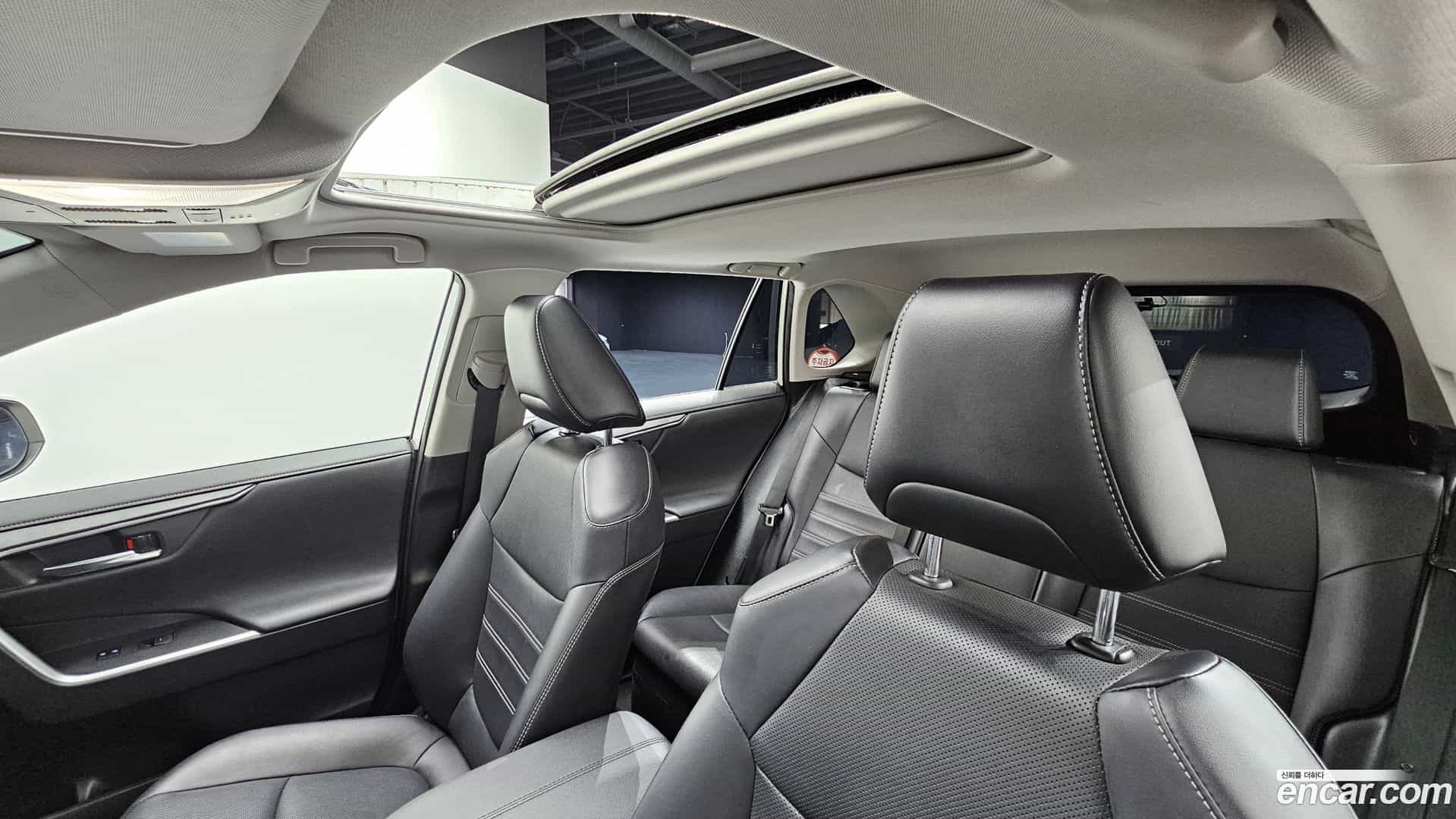 RAV4 Toyota 2022.10-OPTION-023