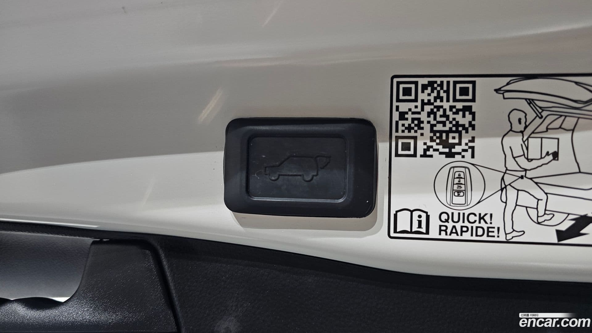 Main__Slider__Photo:RAV4 Toyota 2022.10-19