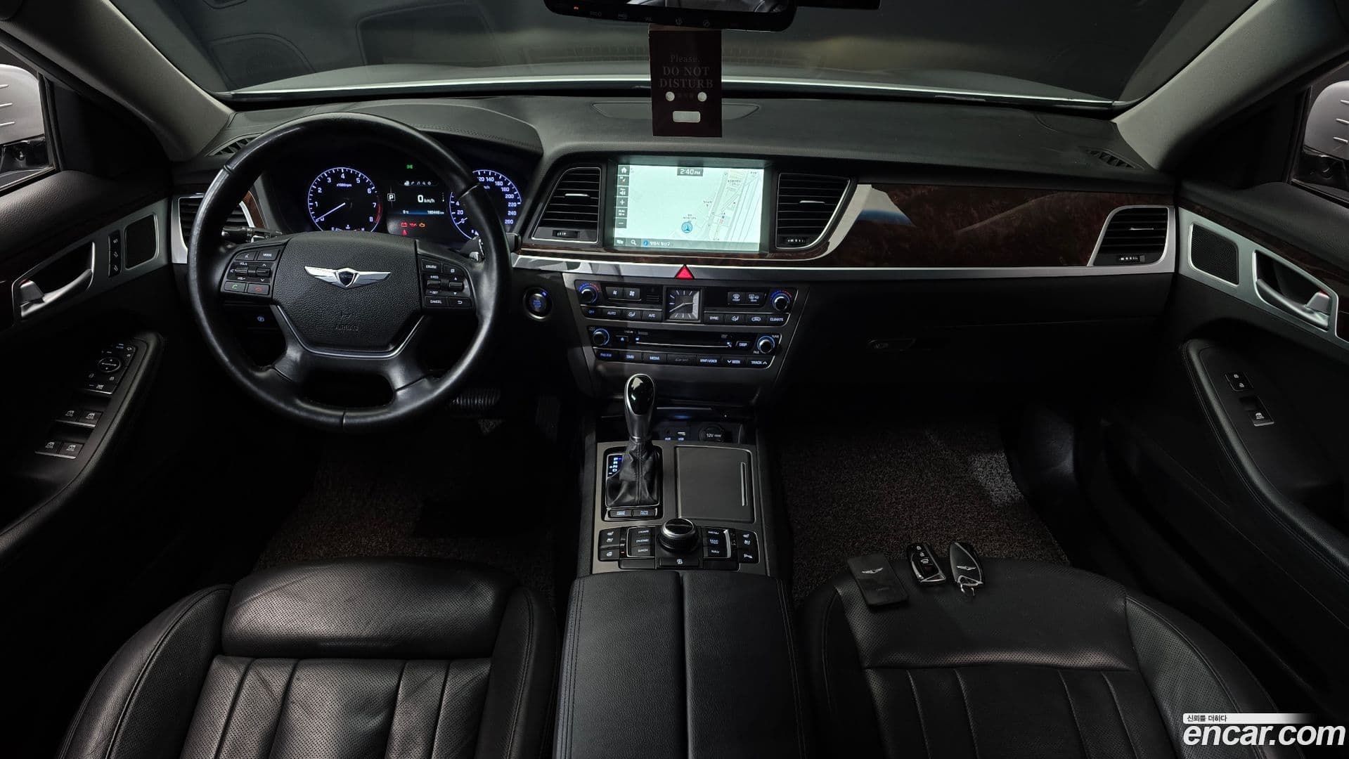 Main__Slider__Photo:Genesis Hyundai 2014.11-6