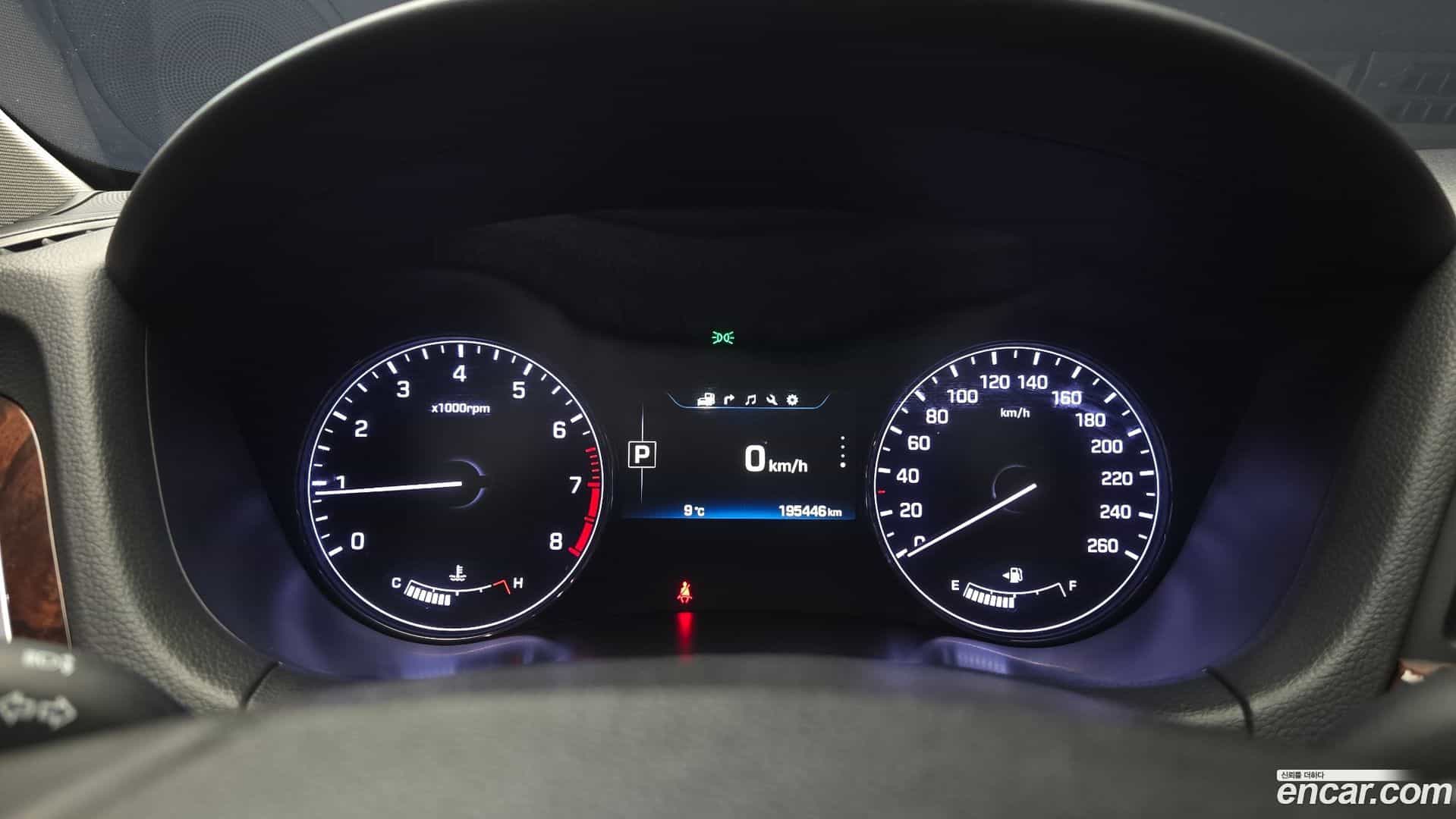 Genesis Hyundai 2014.11-INNER-008