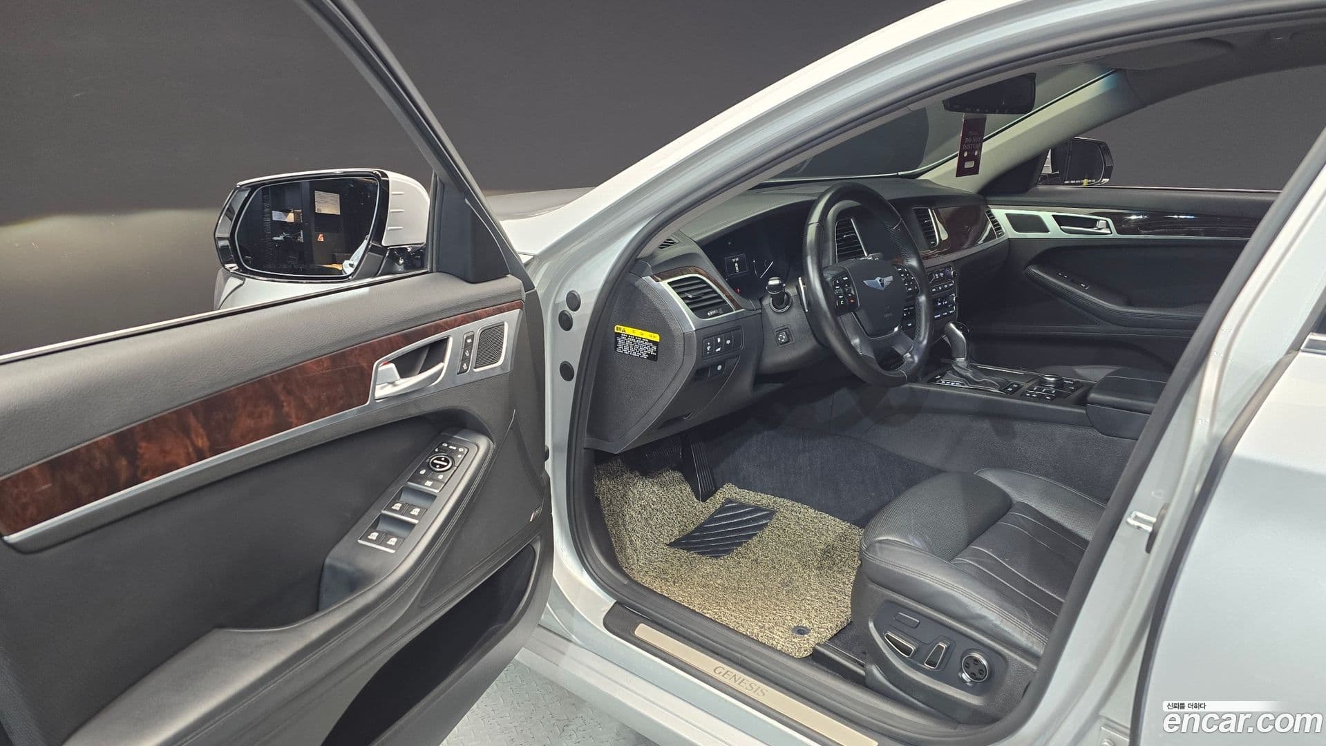 Main__Slider__Photo:Genesis Hyundai 2014.11-9