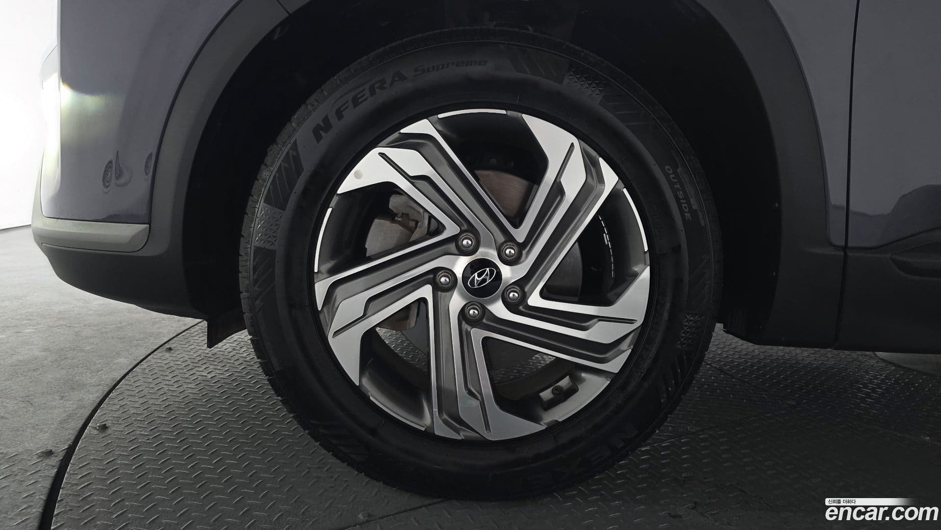 Main__Slider__Photo:Santafe Hyundai 2021.2-4