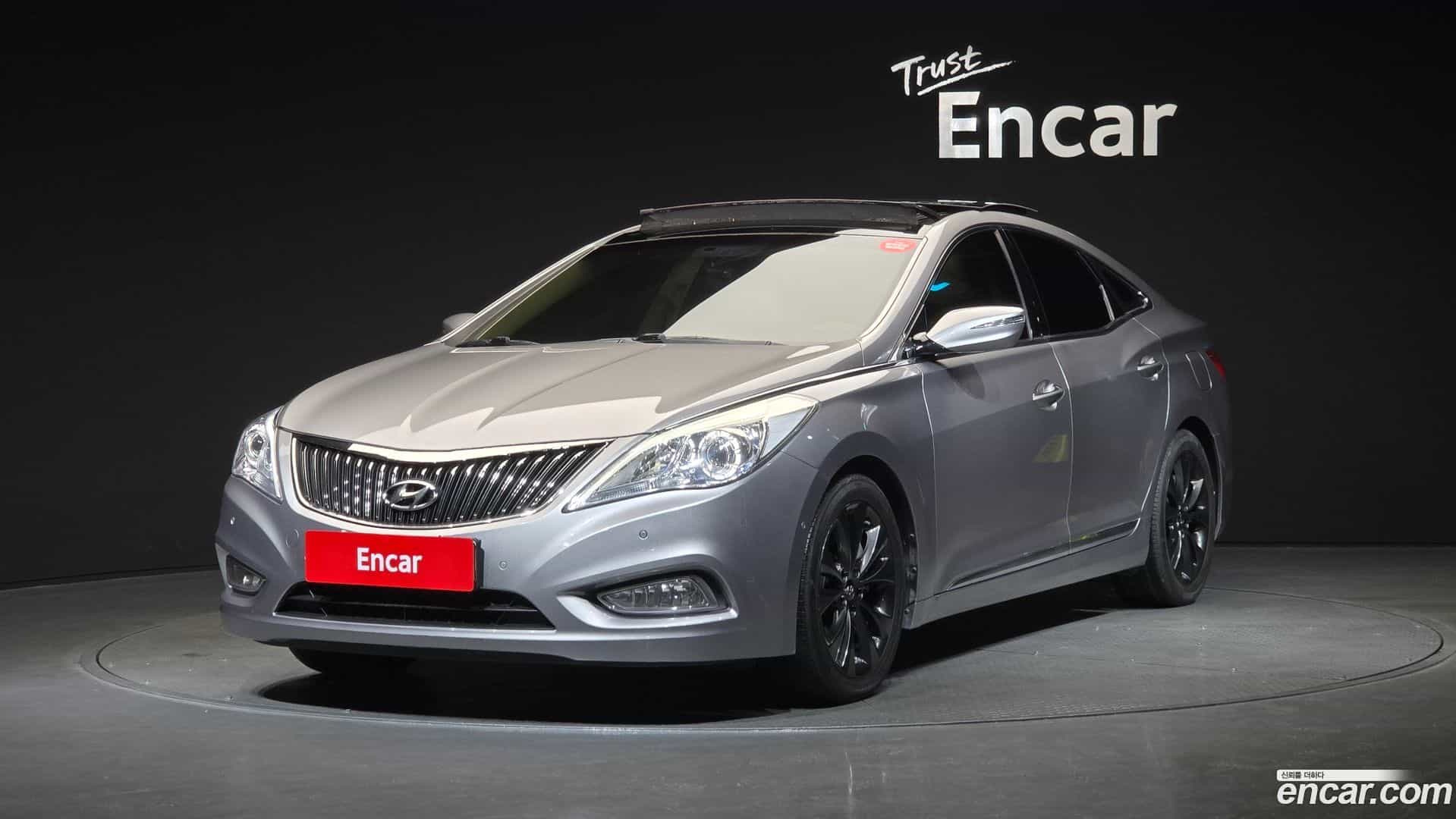 Grandeur Hyundai 2011.2-OUTER-001