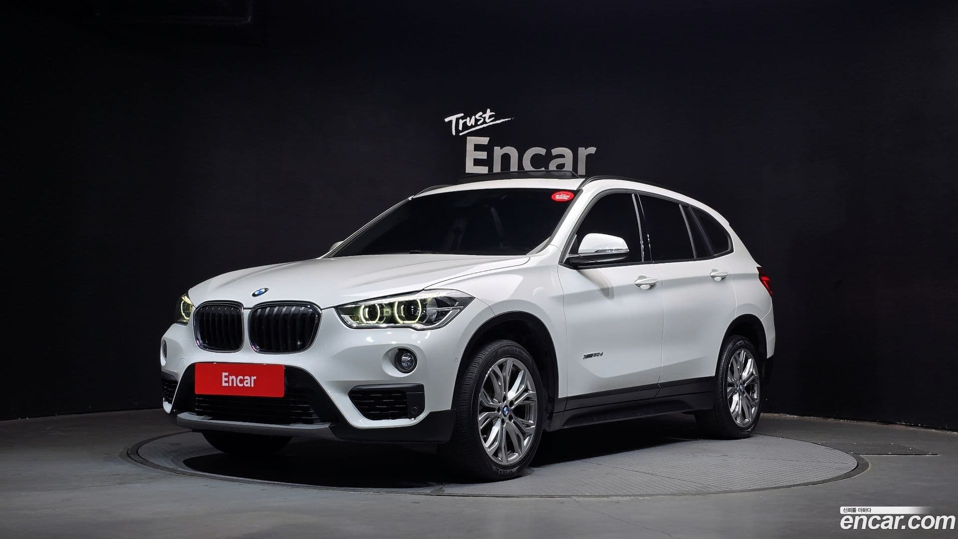 Main__Slider__Photo:X1 BMW 2018.9-0