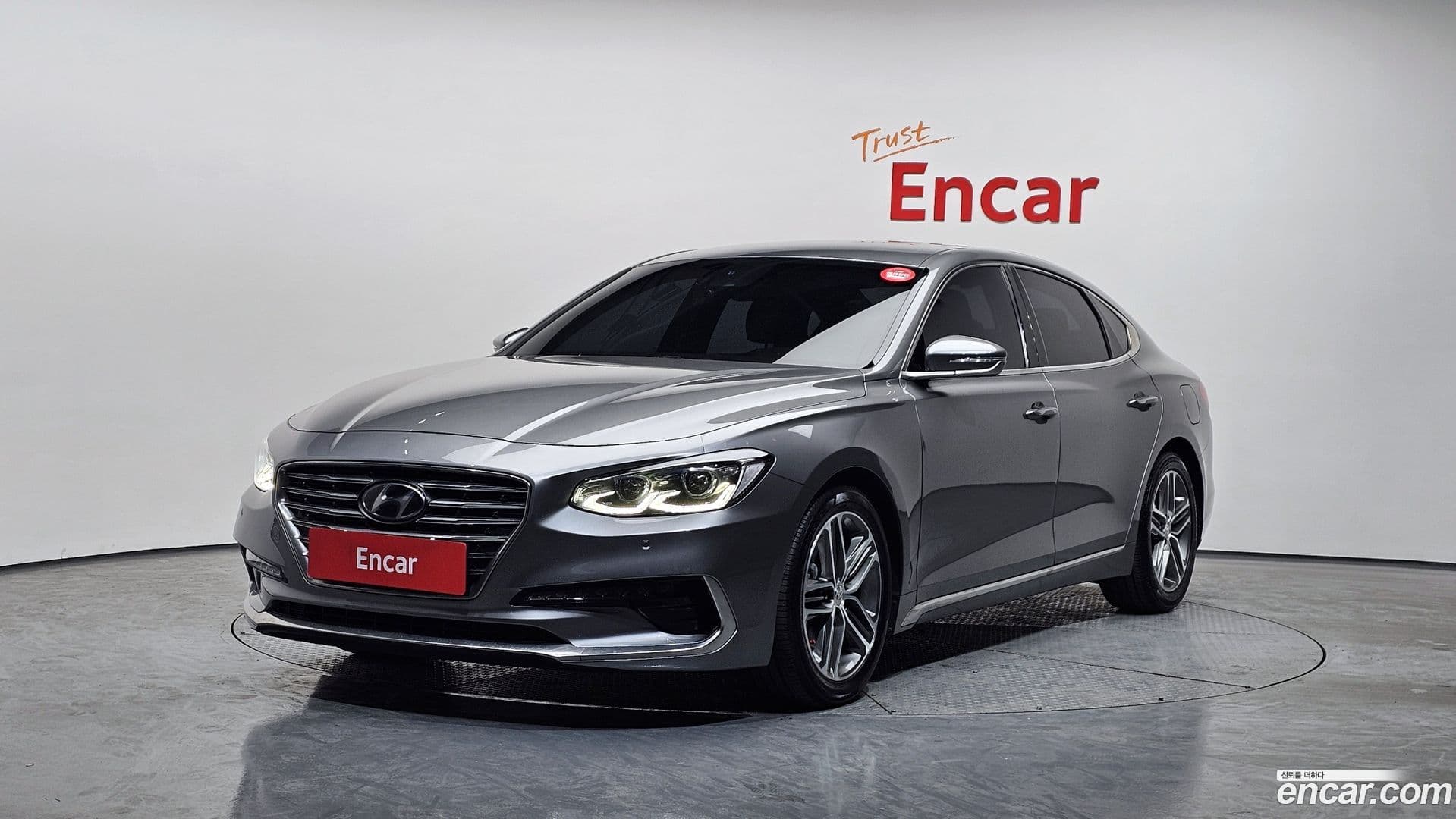 Main__Slider__Photo:Grandeur Hyundai 2017.5-0