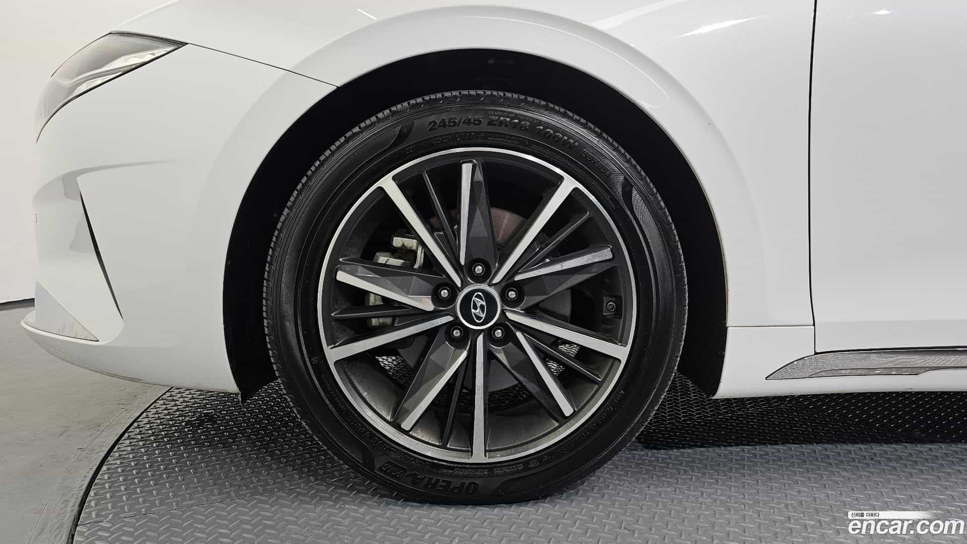 Grandeur Hyundai 2022.2-OUTER-005