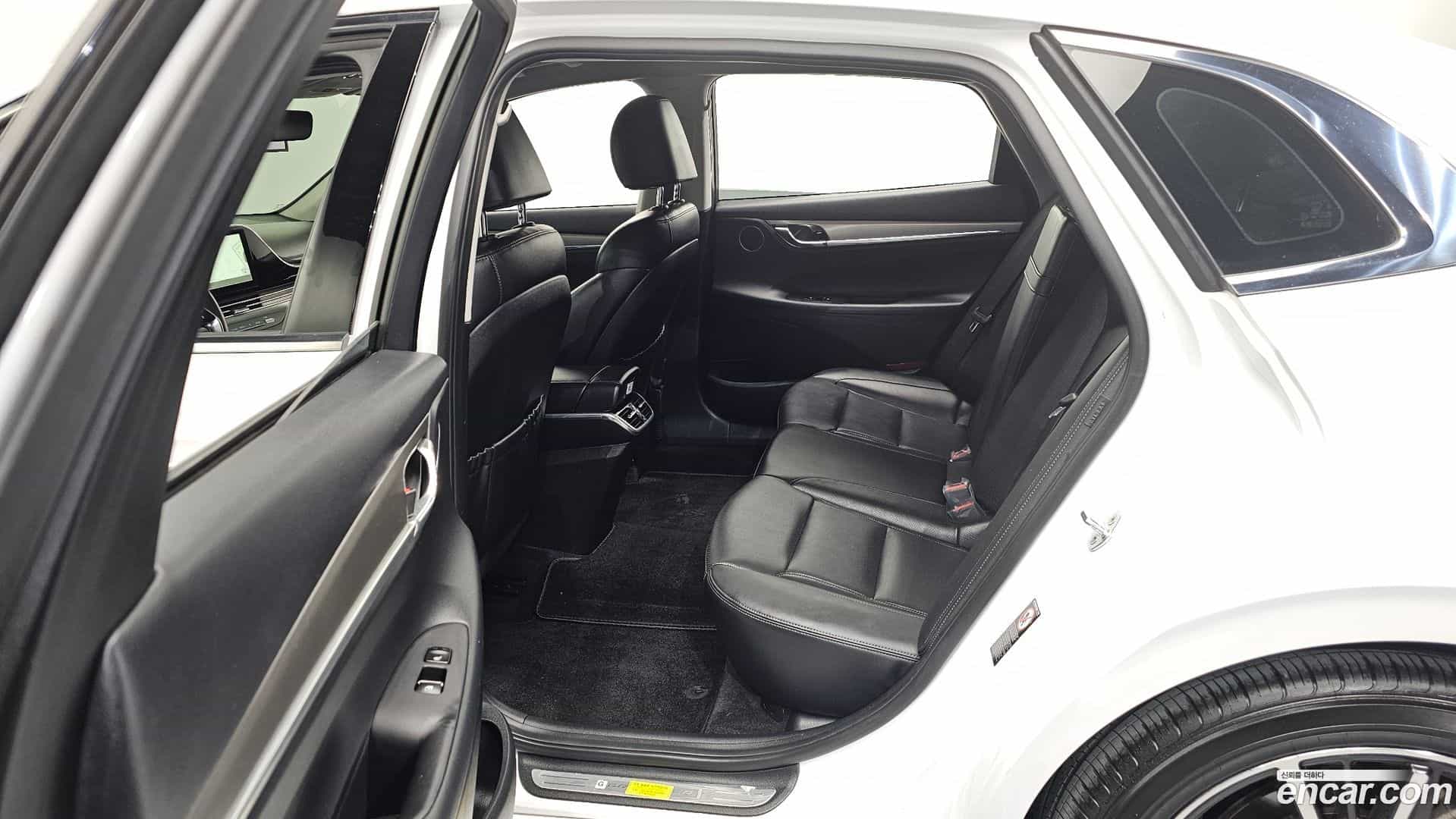 Grandeur Hyundai 2022.2-OPTION-015