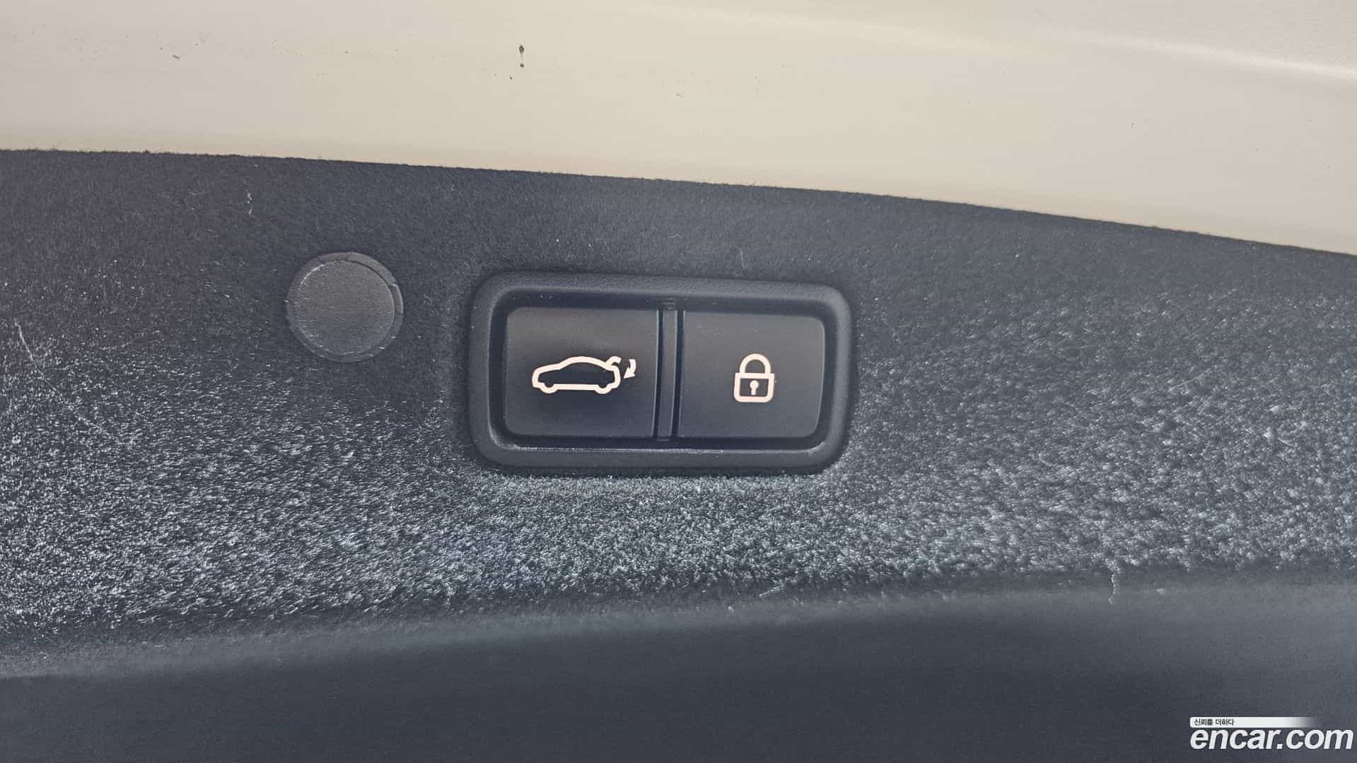 Grandeur Hyundai 2022.2-OPTION-024