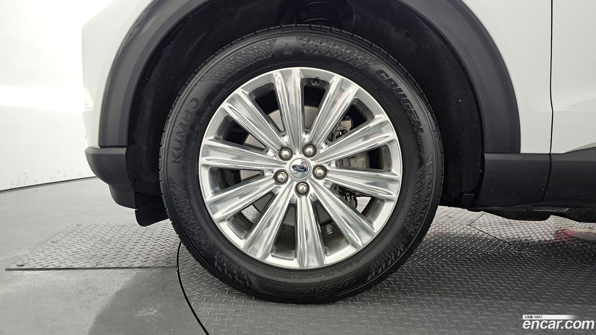 Main__Slider__Photo:Explorer Ford 2022.7-4