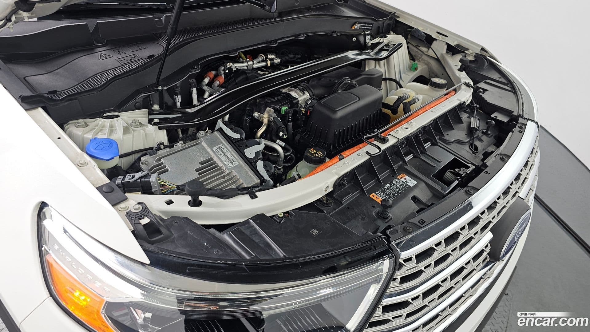 Main__Slider__Photo:Explorer Ford 2022.7-5