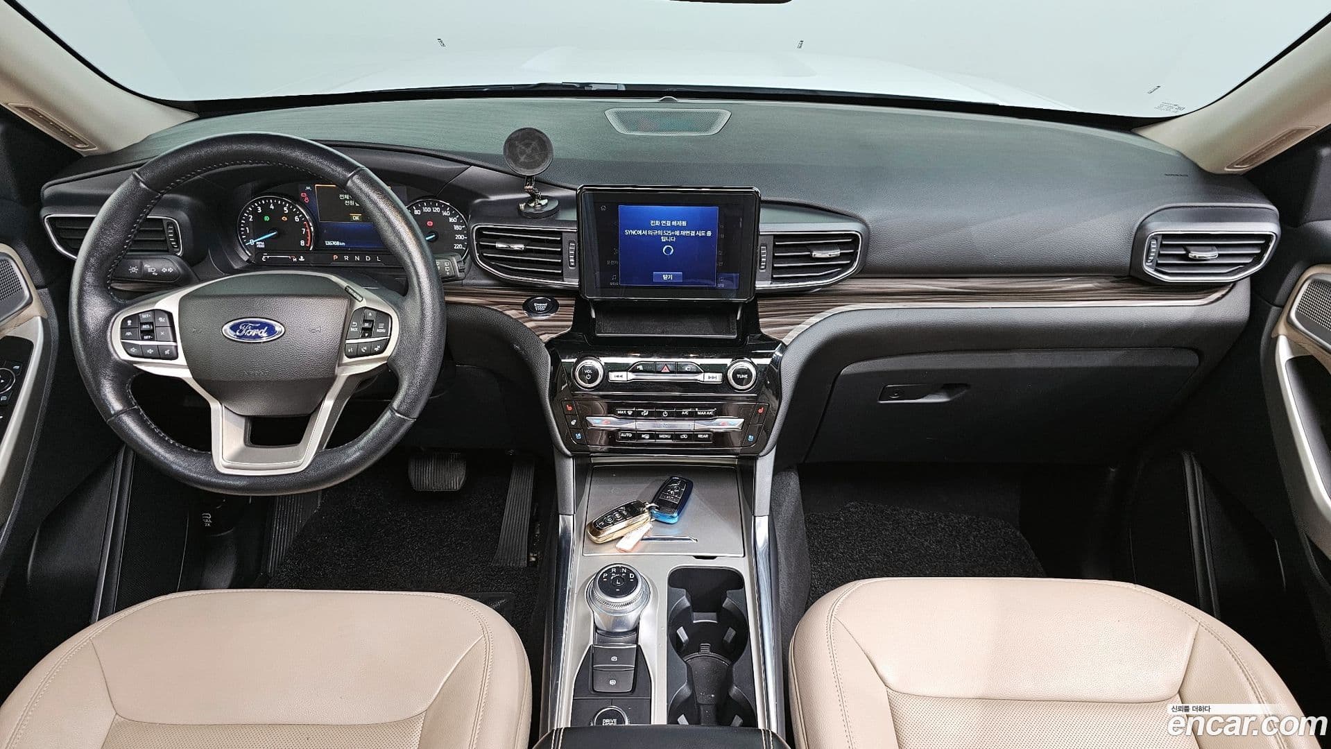 Main__Slider__Photo:Explorer Ford 2022.7-6