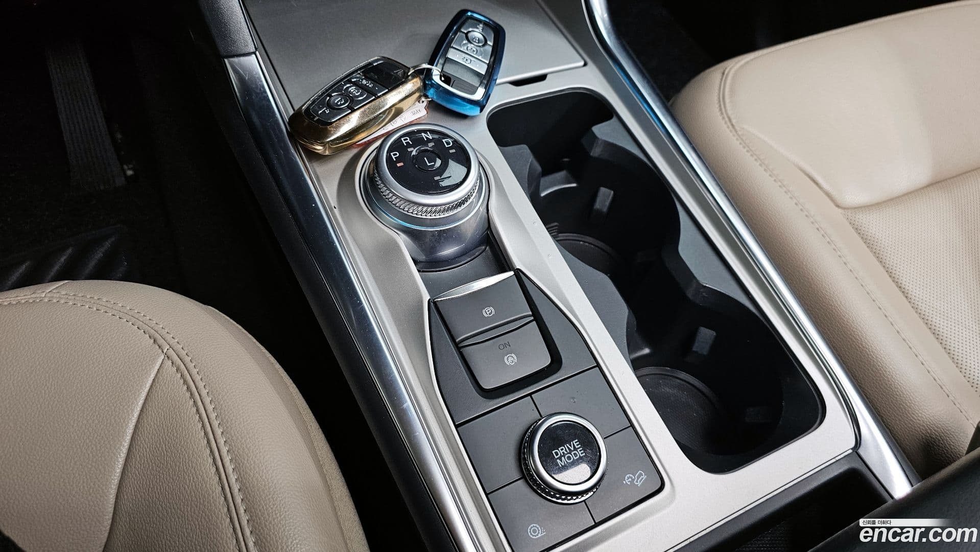 Main__Slider__Photo:Explorer Ford 2022.7-8