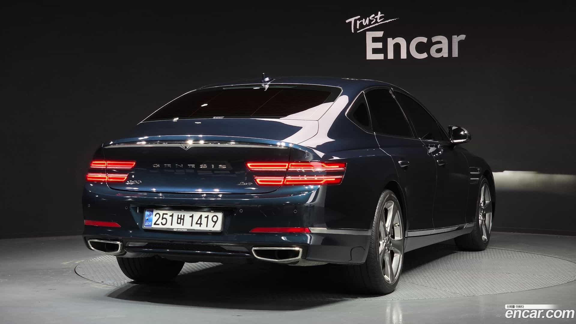 G80 Genesis 2022.1-OUTER-002