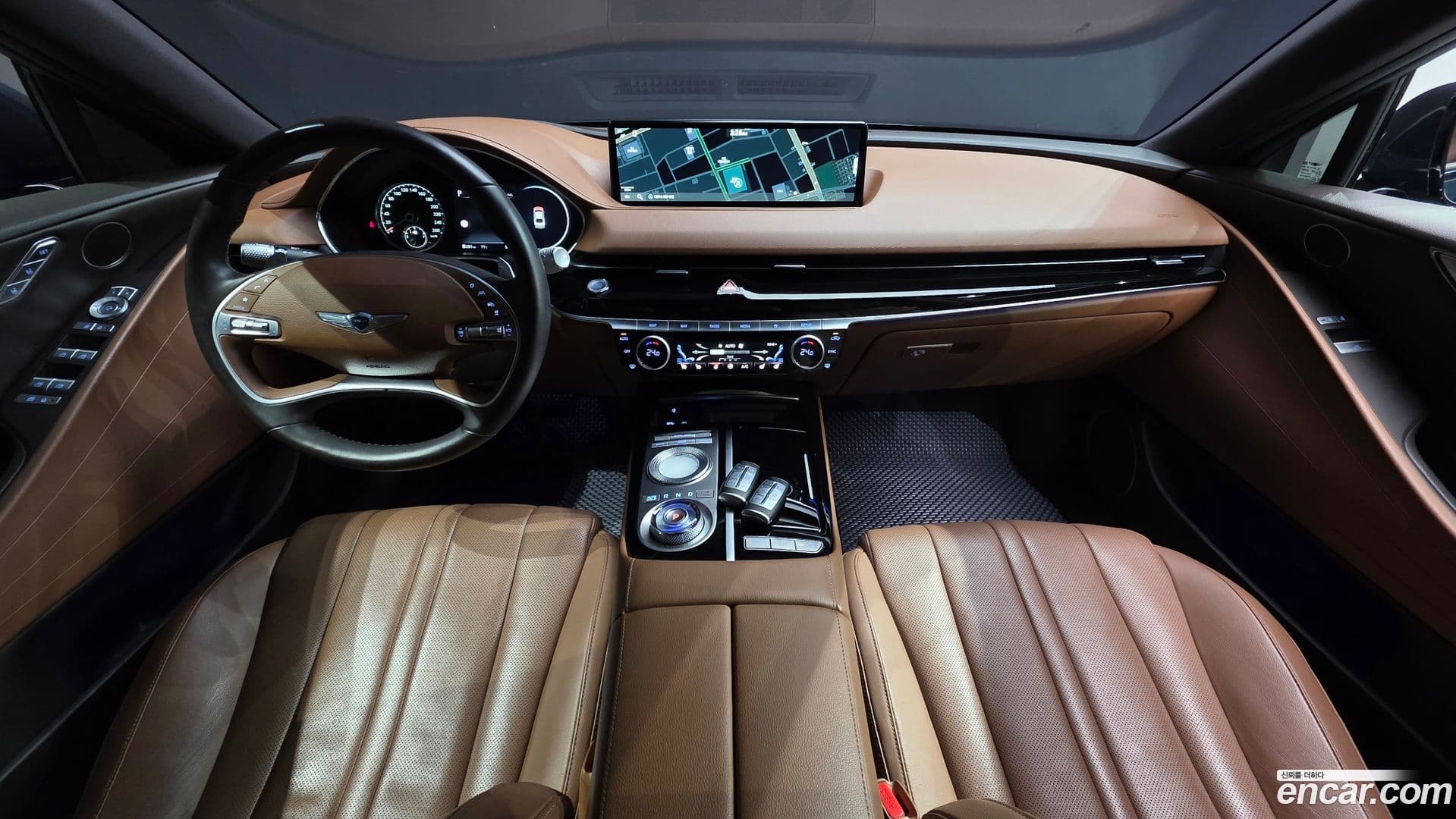 Main__Slider__Photo:G80 Genesis 2022.1-6