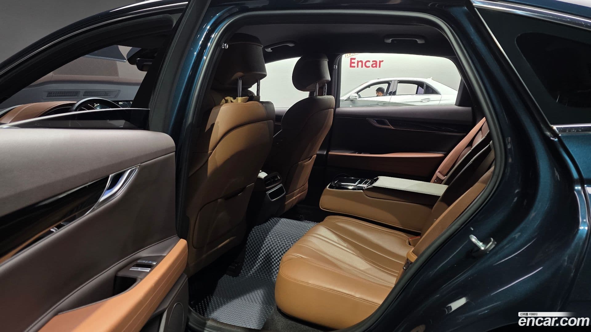 Main__Slider__Photo:G80 Genesis 2022.1-11