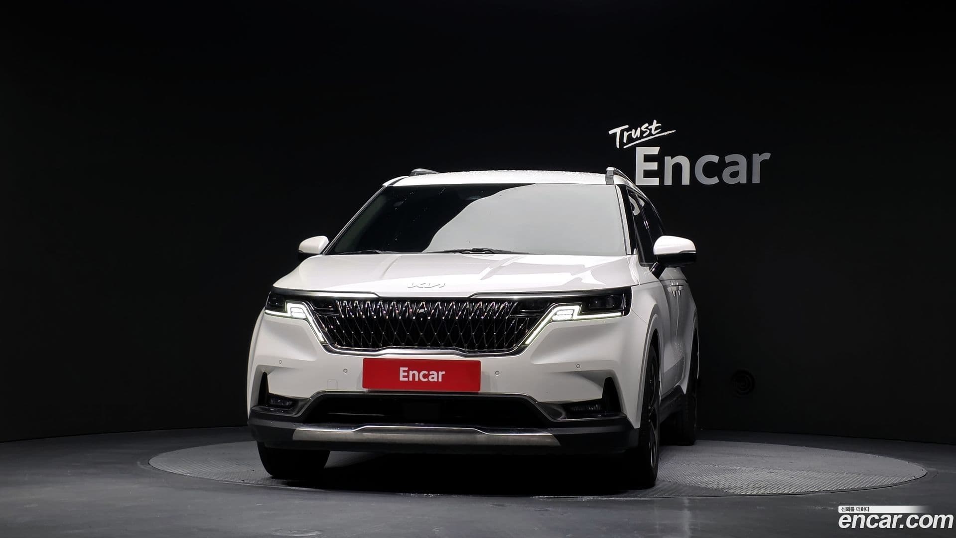 Main__Slider__Photo:Canival Kia 2023.0-2