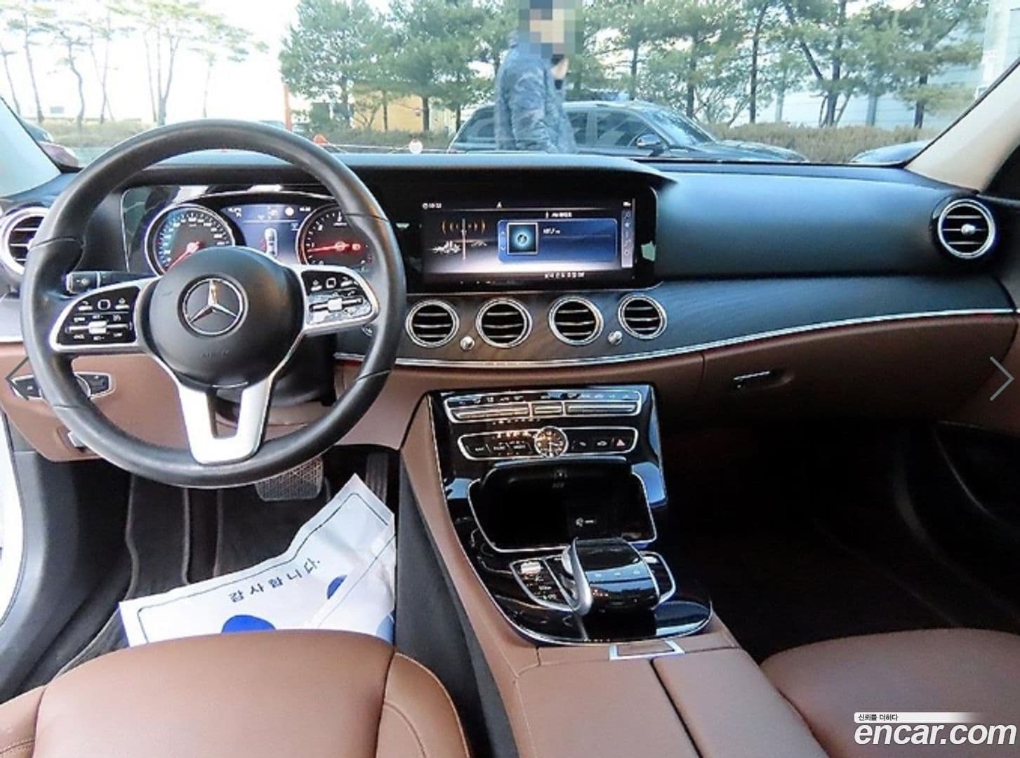 Main__Slider__Photo:E-Class Mercedes-Benz 2019.4-6