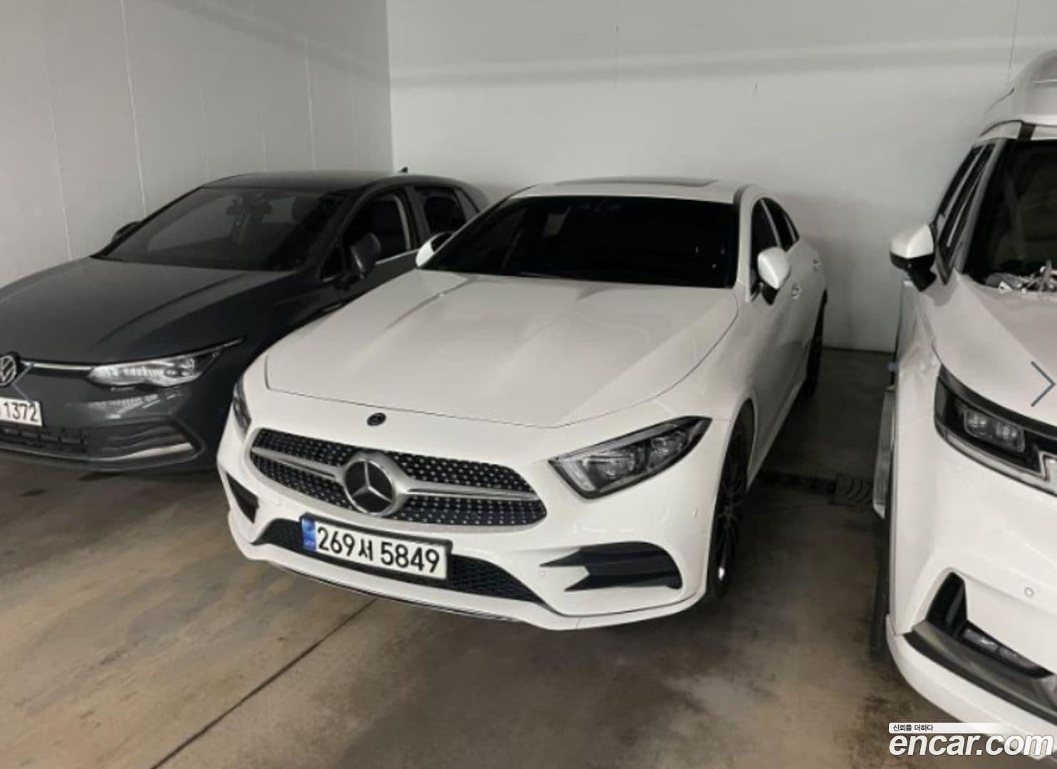 Main__Slider__Photo:CLS-Class Mercedes-Benz 2021.4-0