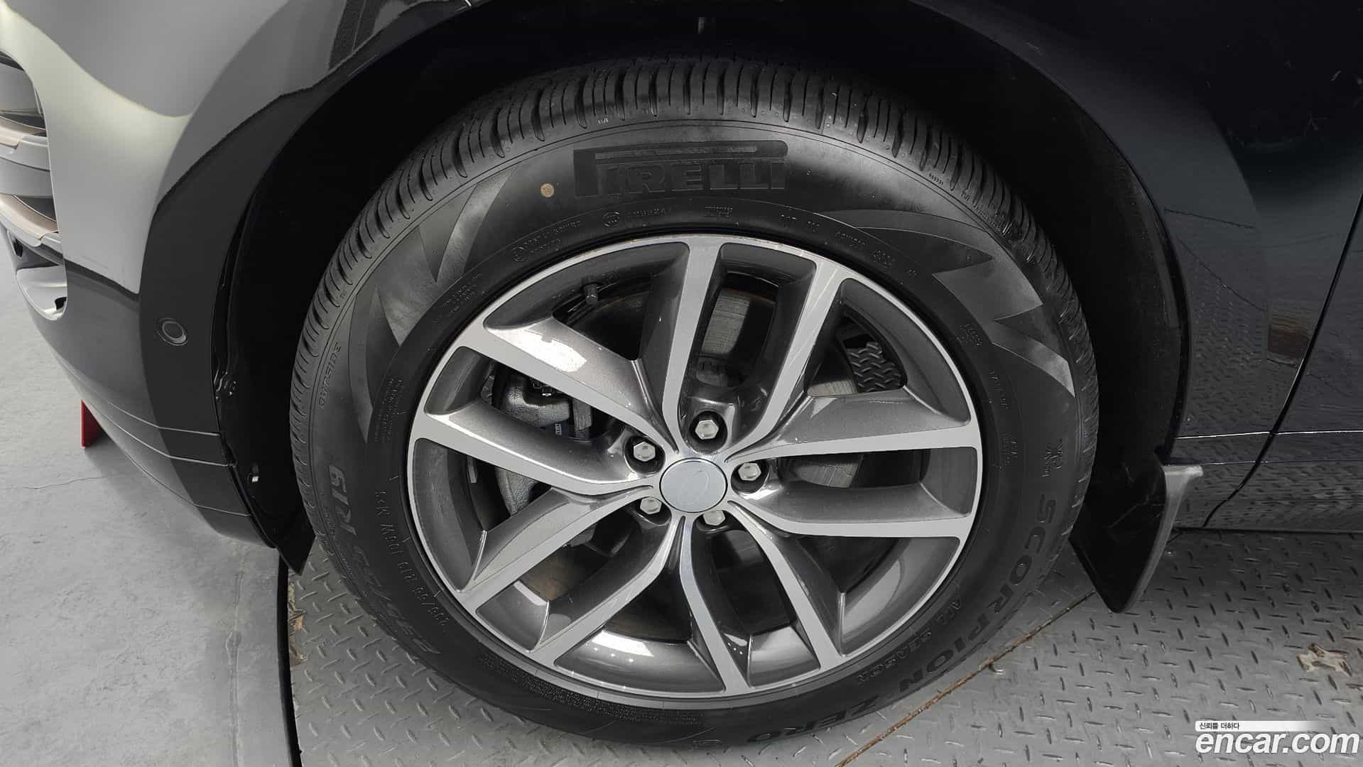 Range Rover Evoque Land Rover 2025.3-OUTER-005