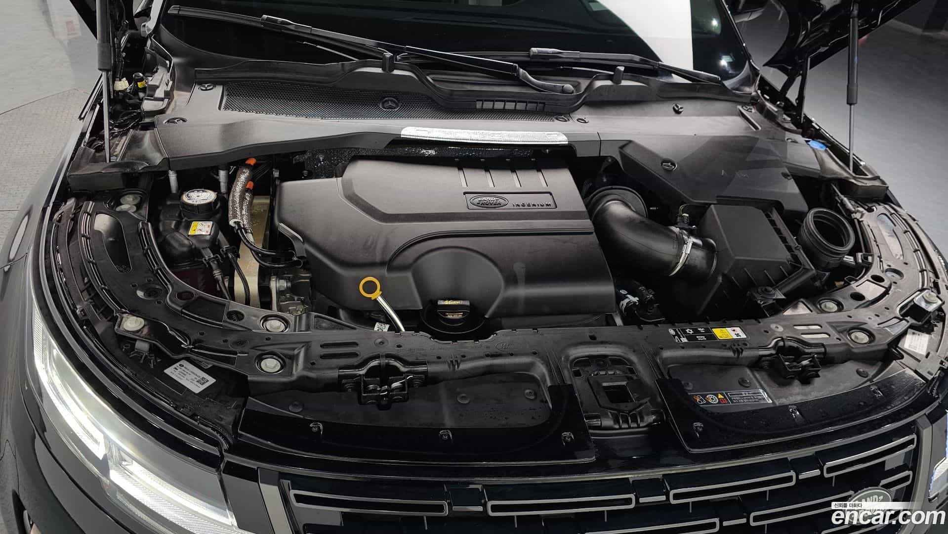 Range Rover Evoque Land Rover 2025.3-OUTER-006