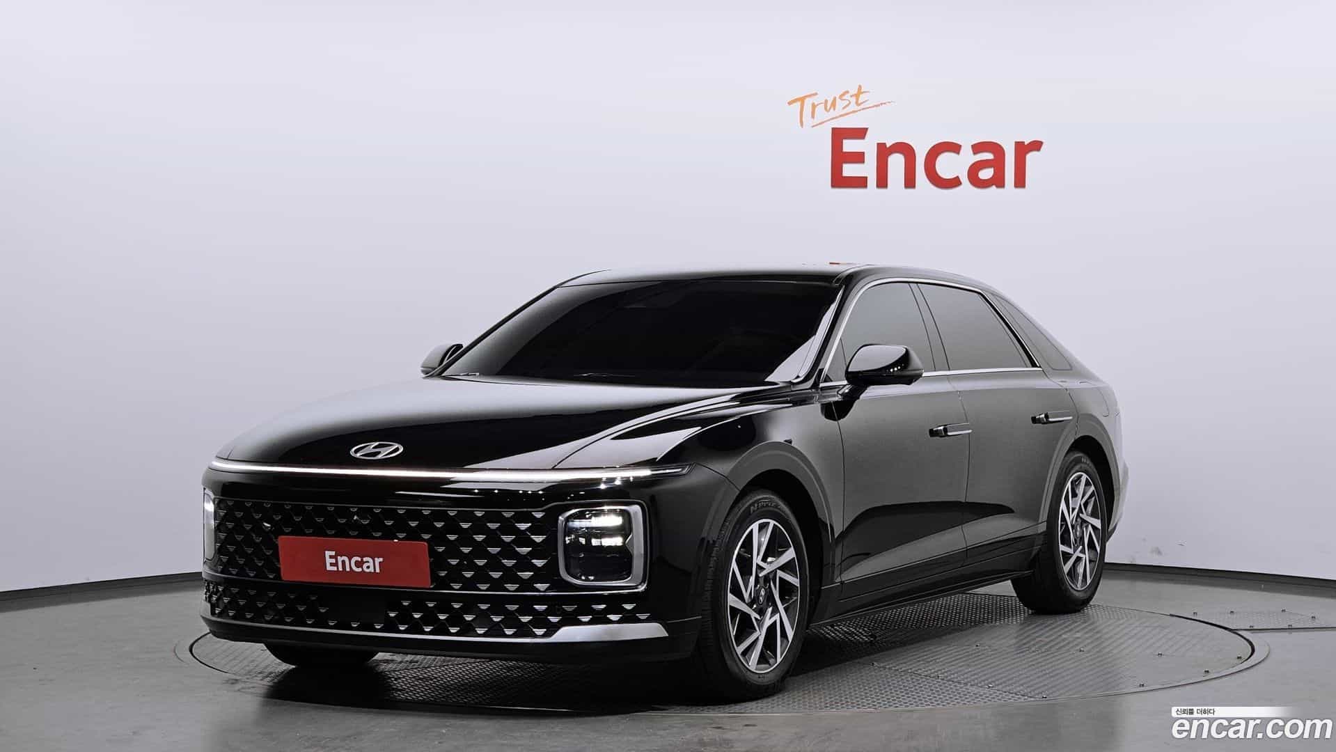 Grandeur Hyundai 2023.1-OUTER-001